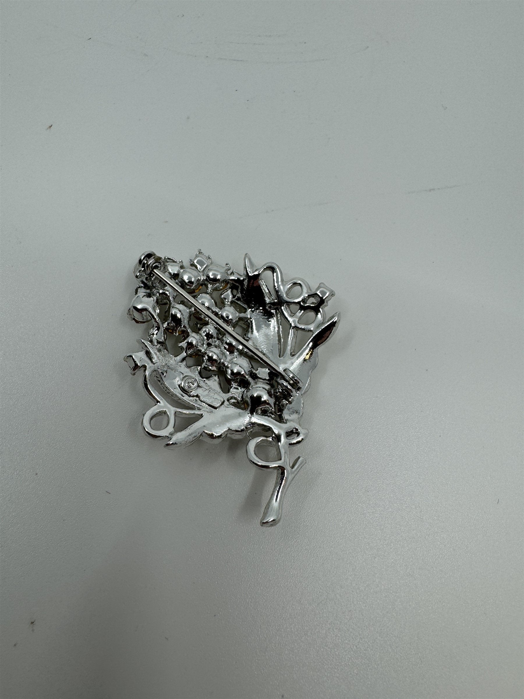 Vintage Coro Grapevine Grapes Crystals Brooch Pin *Missing Stone/Yellowing*