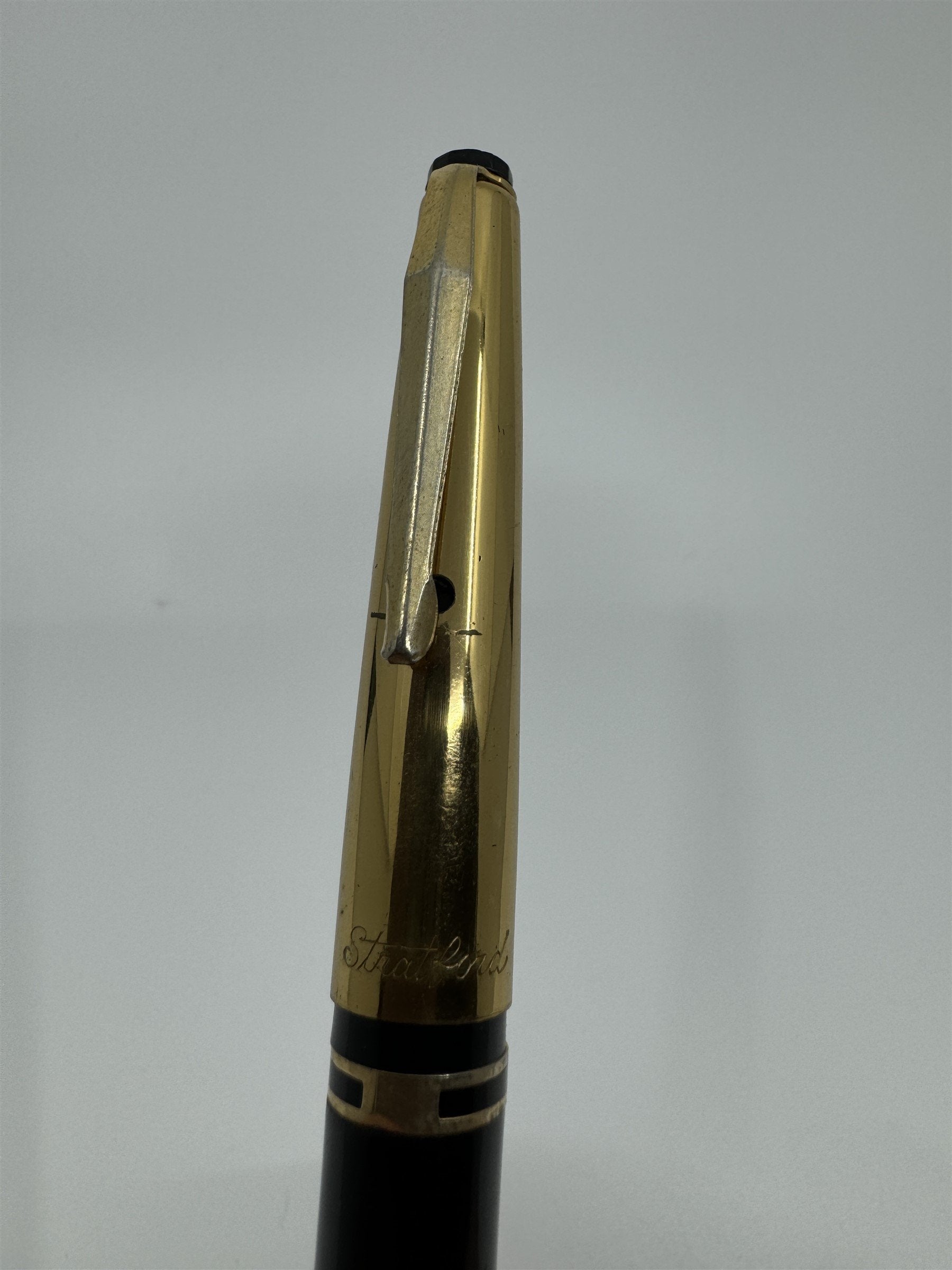 Vintage Stratford Fountain Pen Black & Gold /w Iridium Tipped Nib