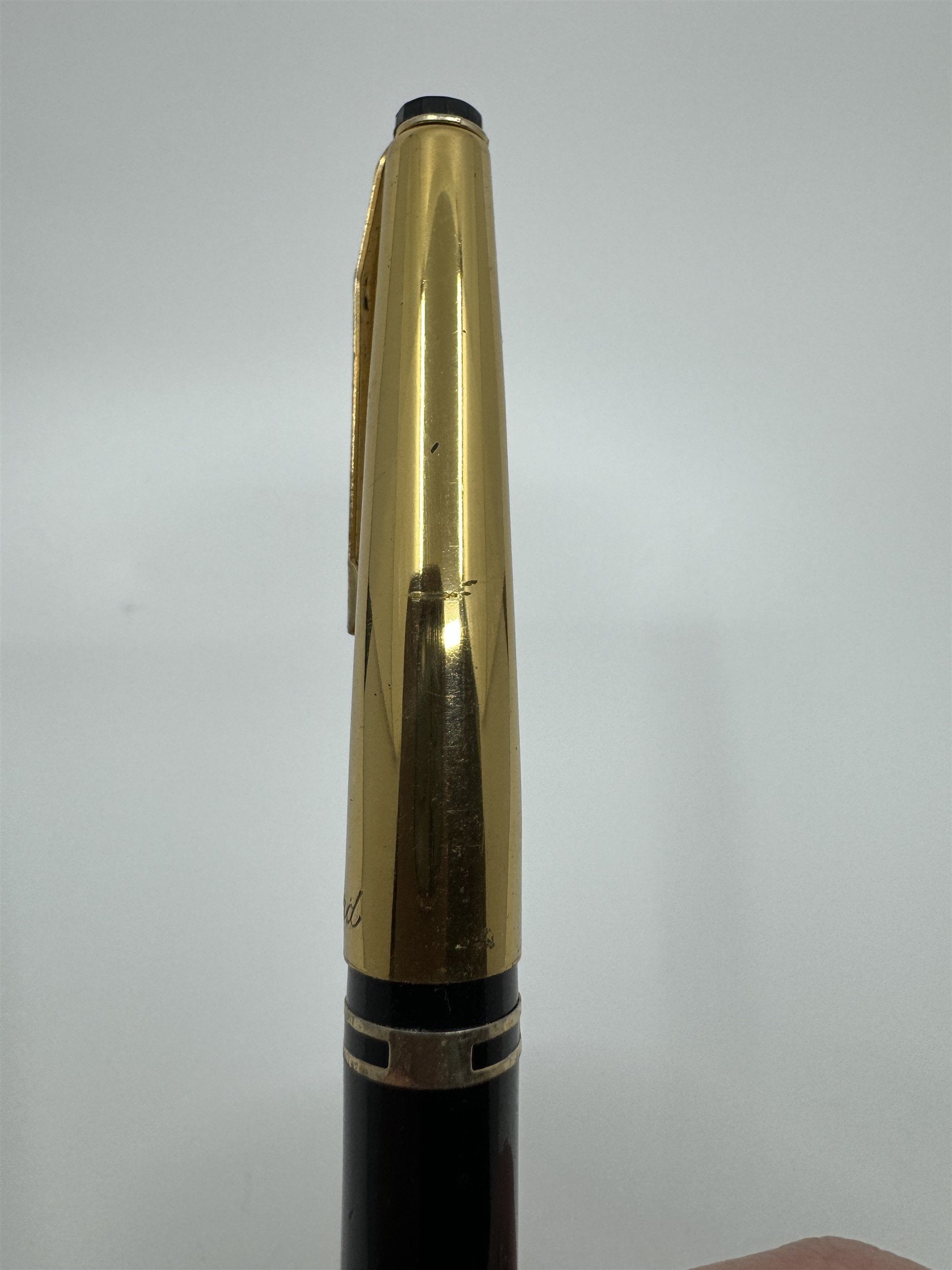 Vintage Stratford Fountain Pen Black & Gold /w Iridium Tipped Nib
