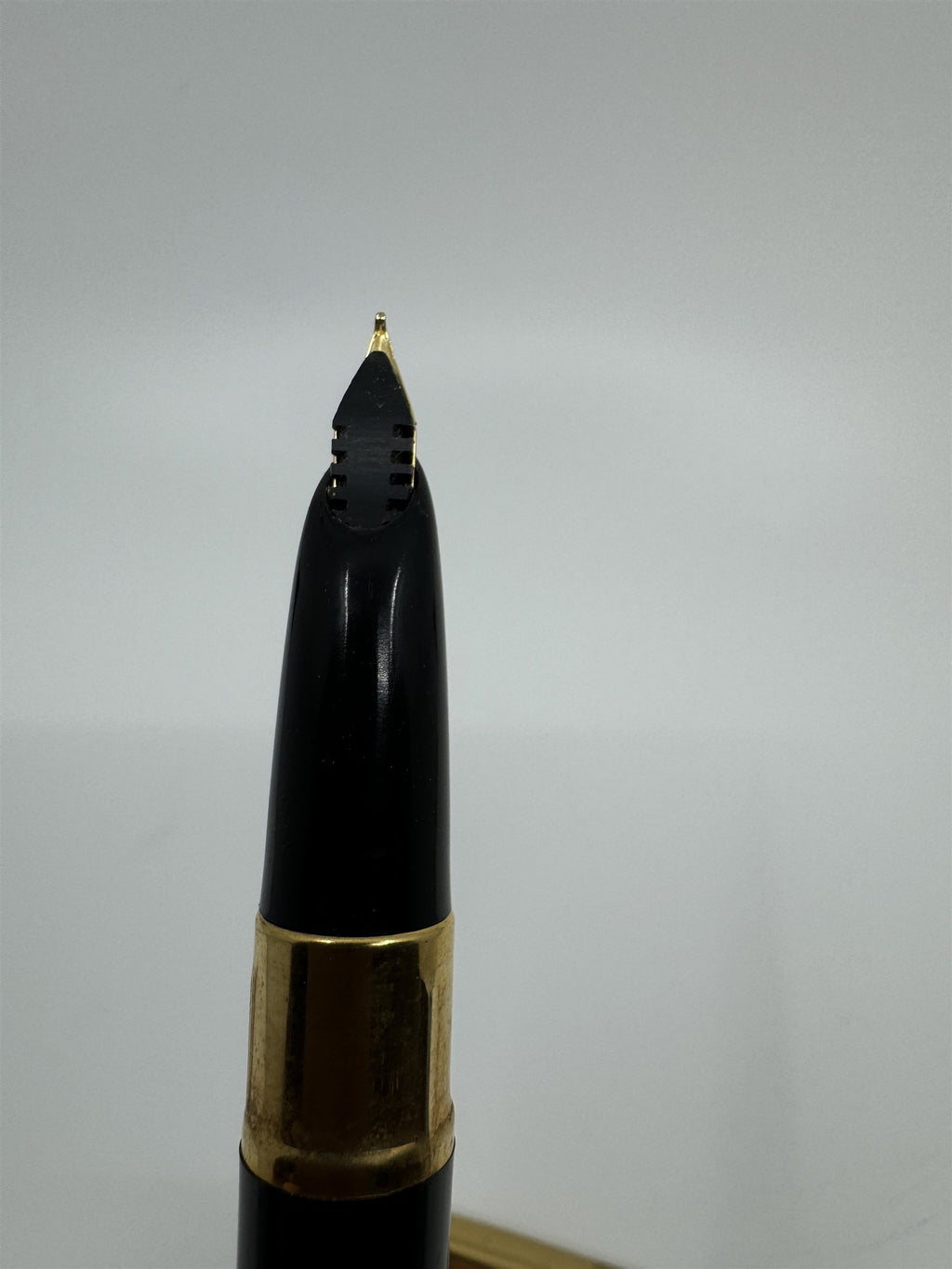 Vintage Rotary Brand USA Fountain Pen Black & Gold