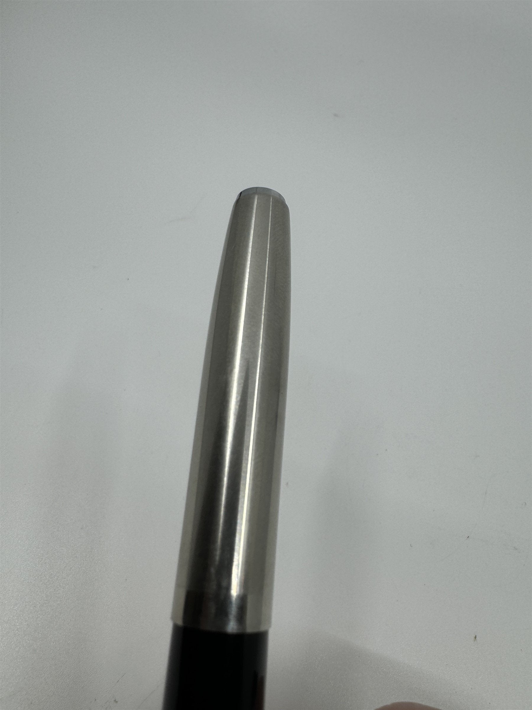 Vintage Parker USA Fountain Pen Black with Silver Cap *Hairline Crack*