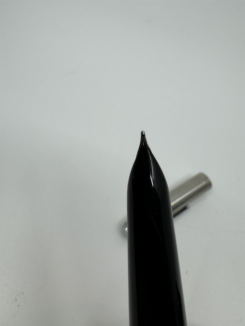 Vintage Parker USA Fountain Pen Black with Silver Cap *Hairline Crack*