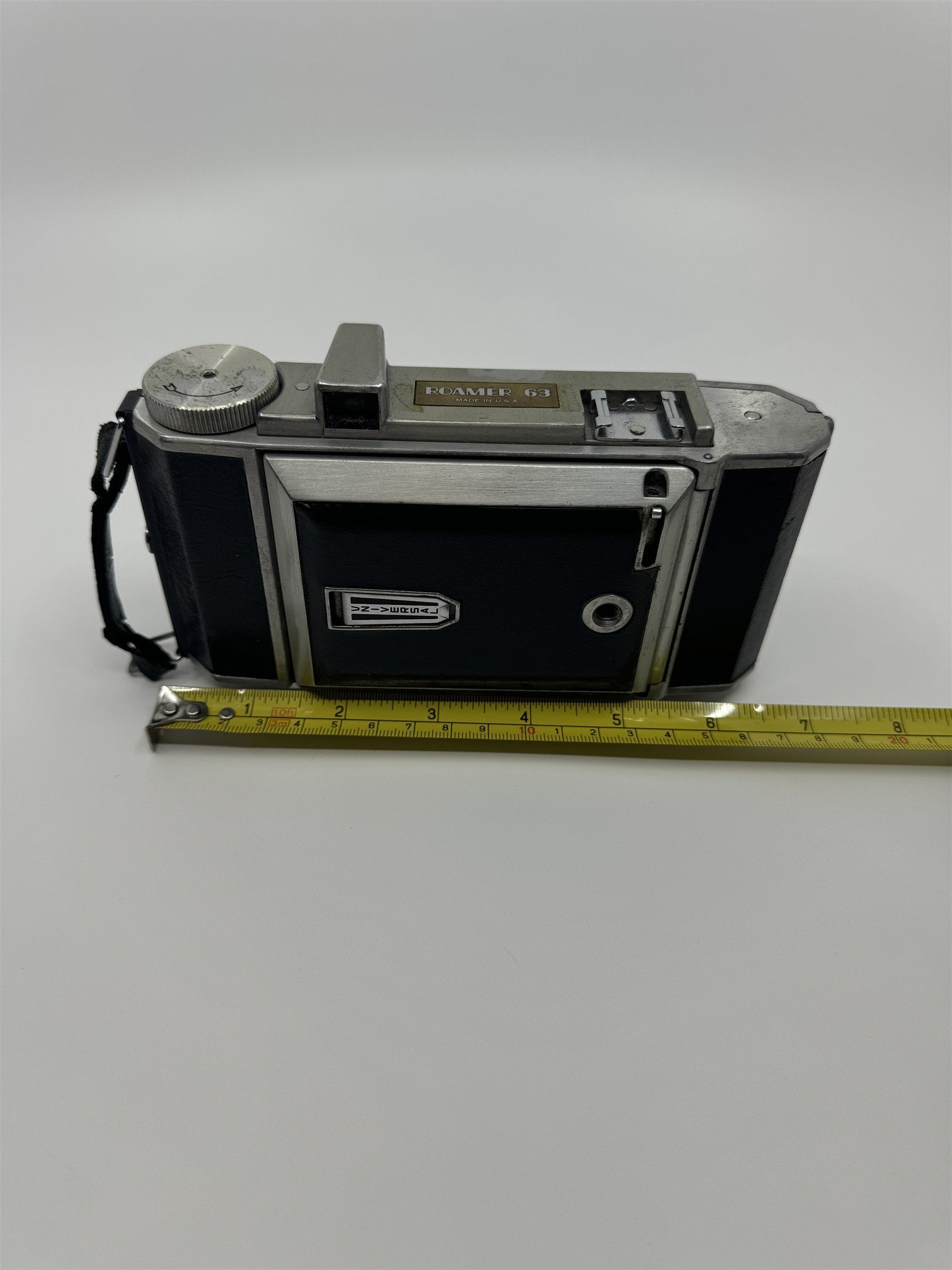 Vtg Antique Universal Roamer 63 Camera USA Made Untested Photography