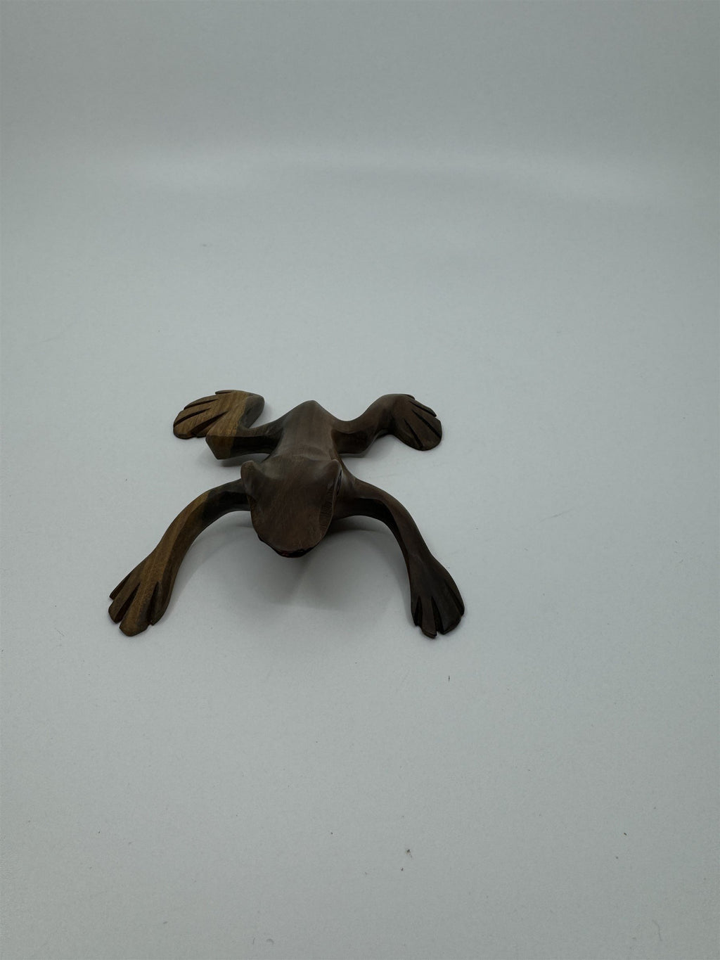 Hand Carved Souvenir Jungle Tree Frog Figurine Gift Handmade Frog