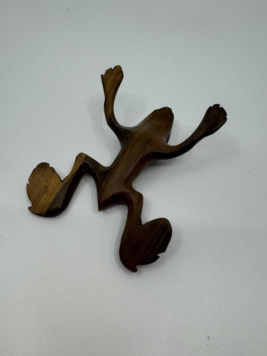 Hand Carved Souvenir Jungle Tree Frog Figurine Gift Handmade Frog