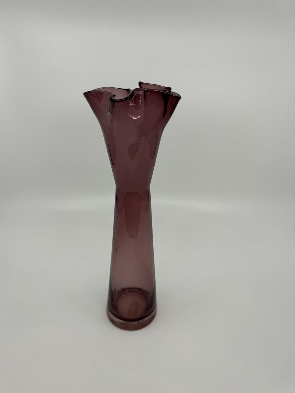 Vintage 10" Tall Hand Blown Ruffled Edge Purple Art Glass Vase Norcrest JAPAN