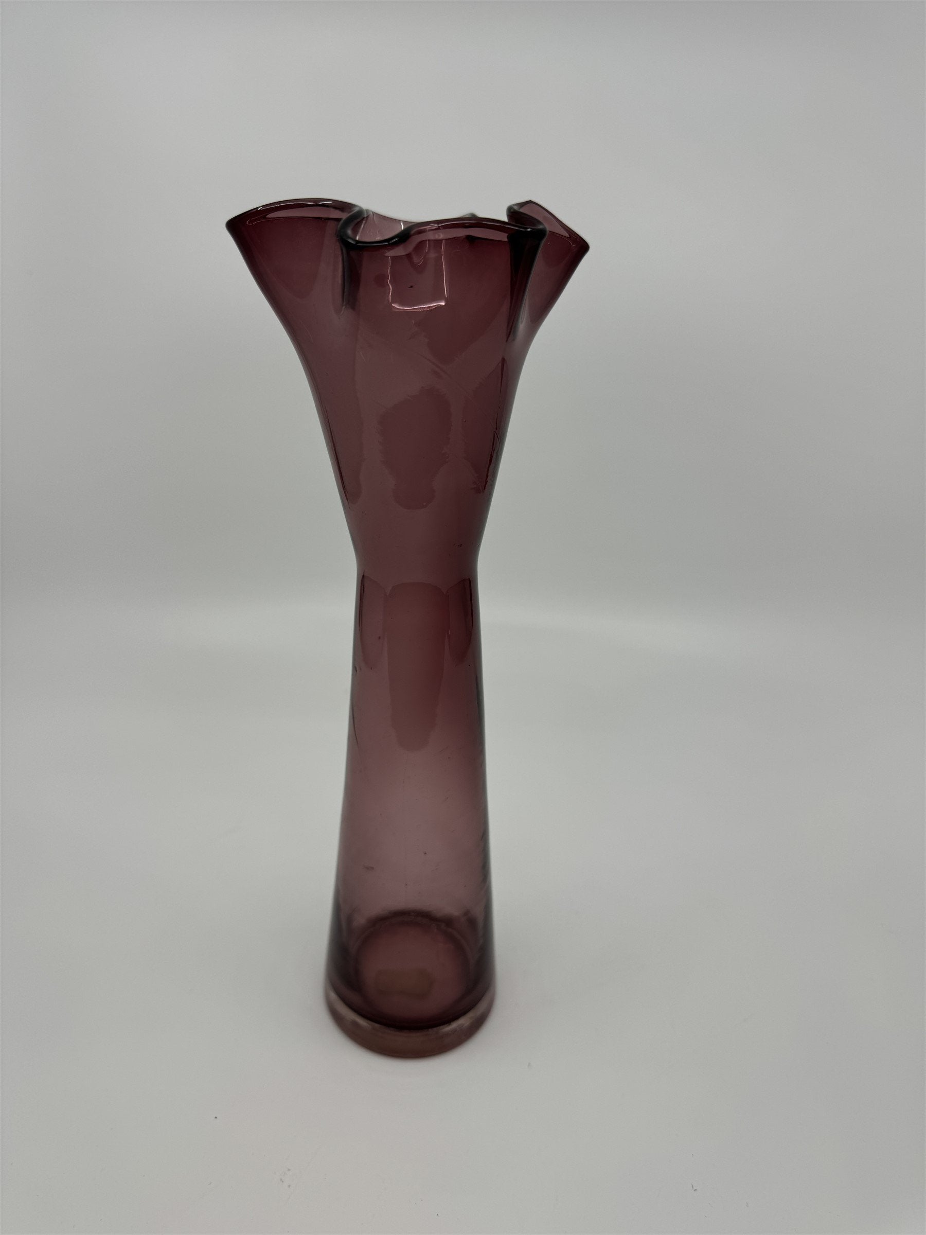 Vintage 10" Tall Hand Blown Ruffled Edge Purple Art Glass Vase Norcrest JAPAN