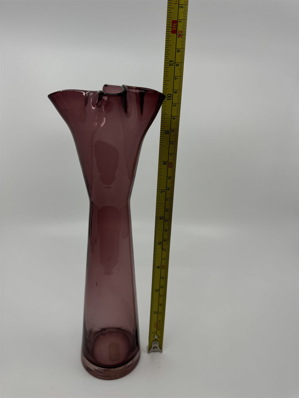 Vintage 10" Tall Hand Blown Ruffled Edge Purple Art Glass Vase Norcrest JAPAN