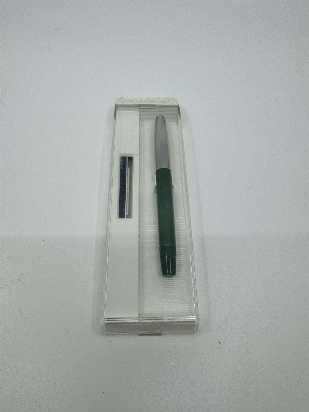 Vintage Sheaffer's Green Resin Fountain Pen /w Blue Ink Cartridge (Dry) In Box