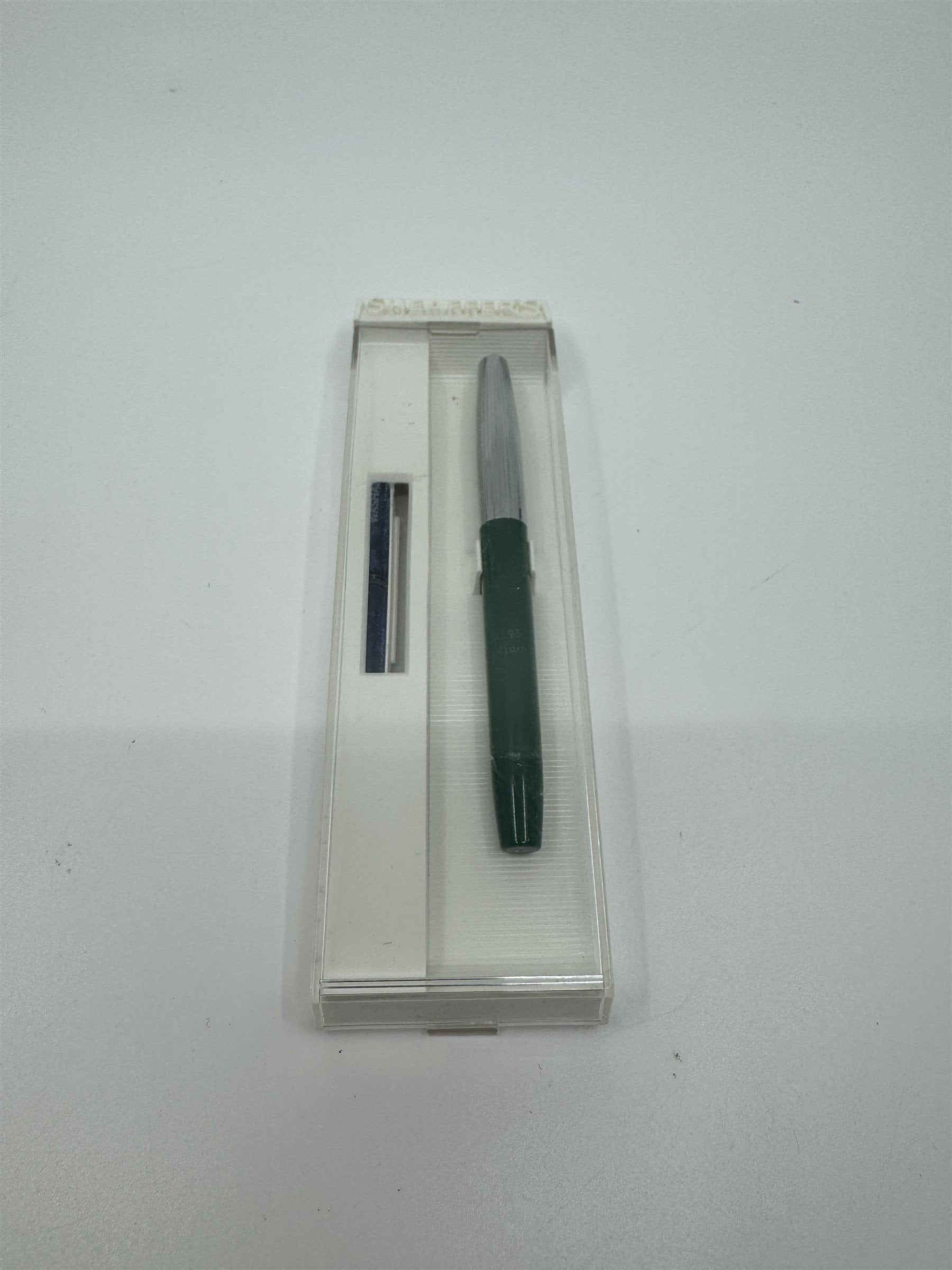 Vintage Sheaffer's Green Resin Fountain Pen /w Blue Ink Cartridge (Dry) In Box
