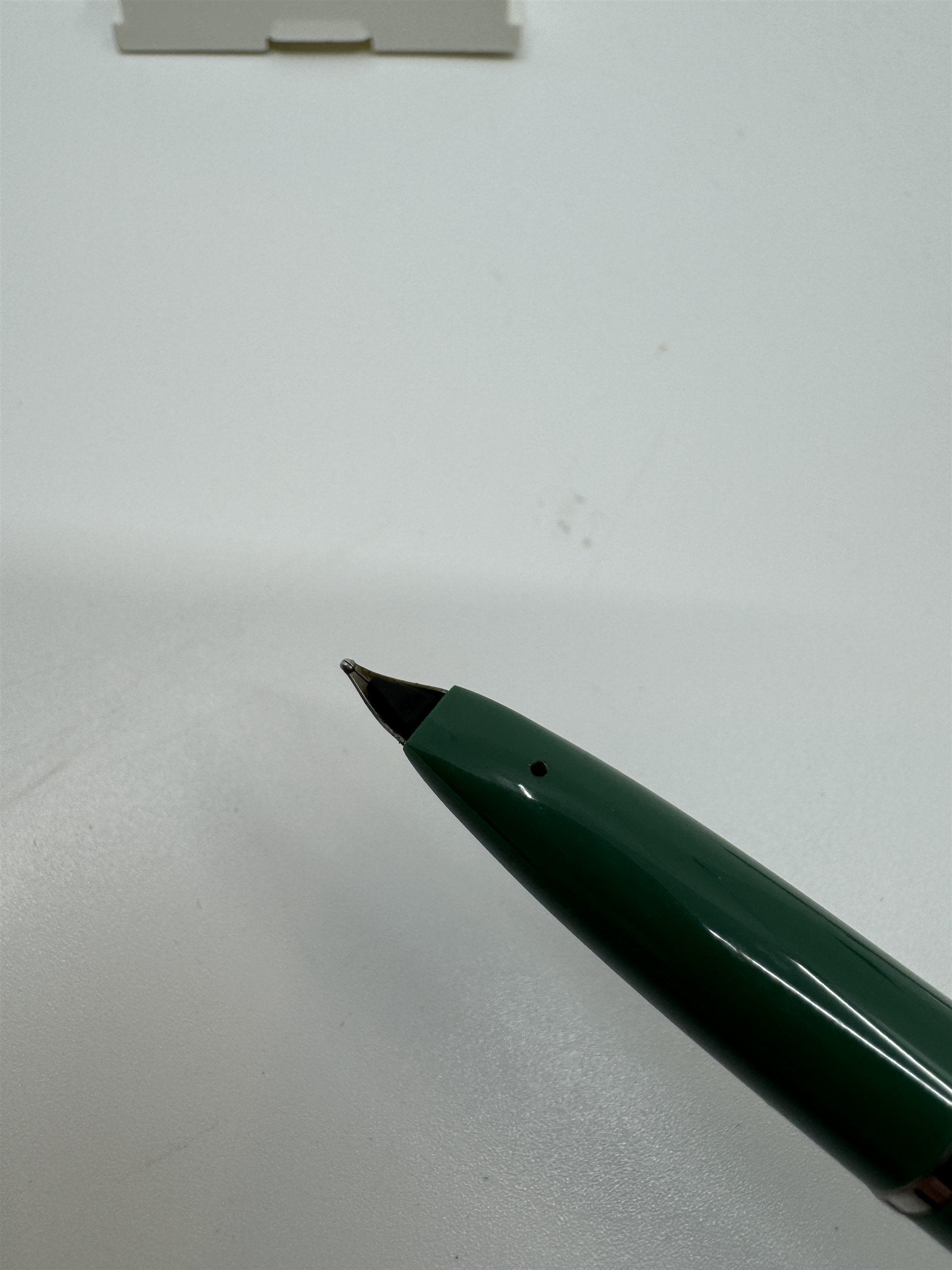 Vintage Sheaffer's Green Resin Fountain Pen /w Blue Ink Cartridge (Dry) In Box