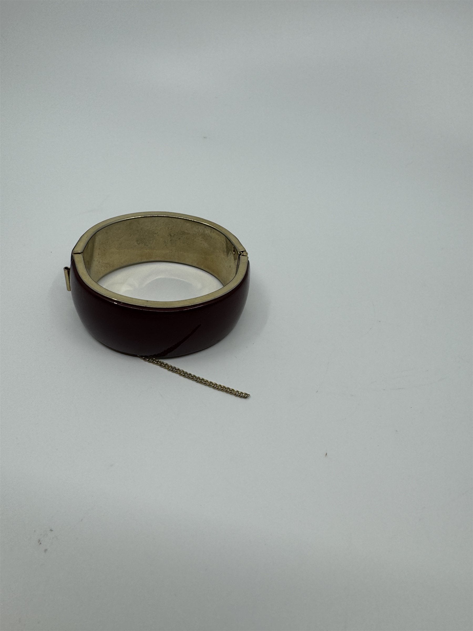 Vintage Brown Enamel Gold Tone Hinged Bangle Bracelet with Safety Chain Snapped