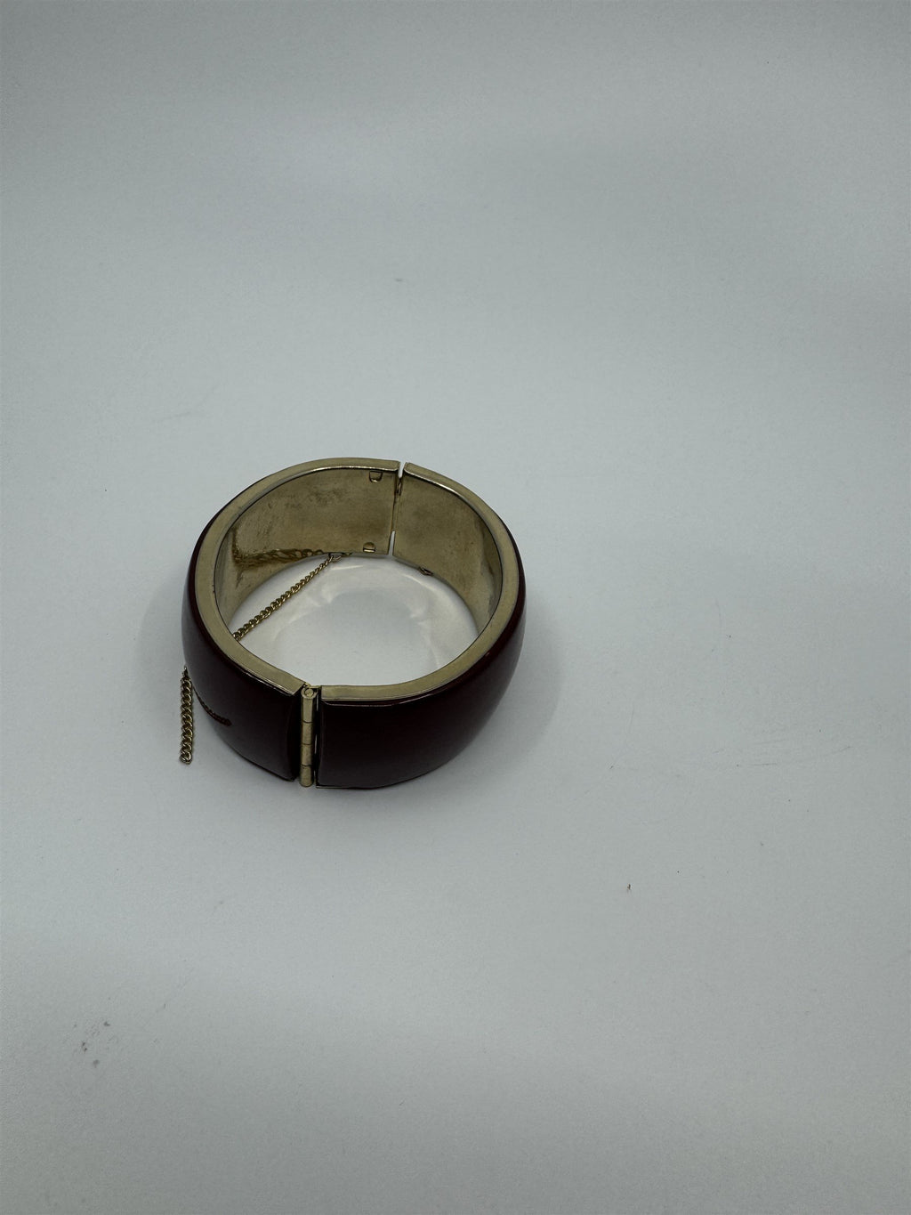 Vintage Brown Enamel Gold Tone Hinged Bangle Bracelet with Safety Chain Snapped