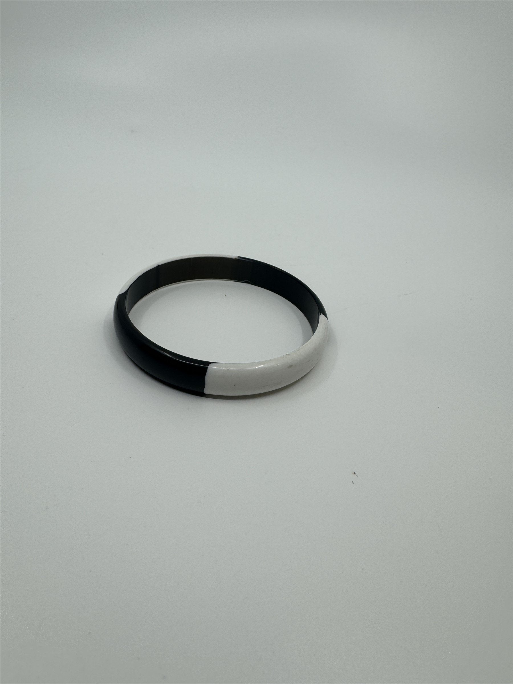 Vintage Black and White Lucite? Bangle Bracelet Black/White Pattern (Scratches)