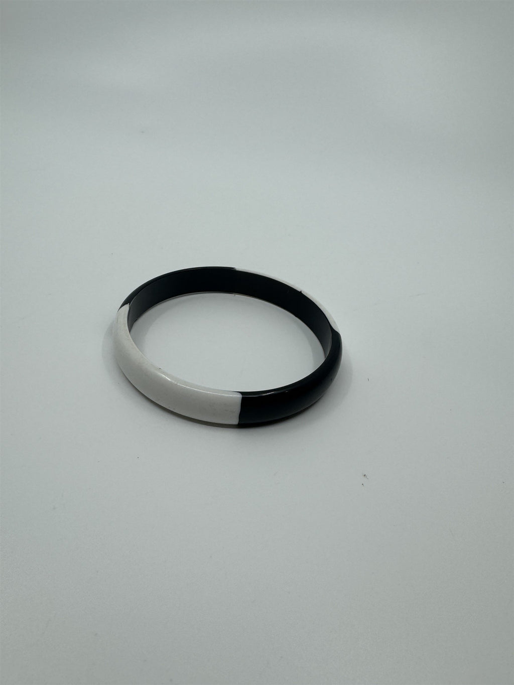 Vintage Black and White Lucite? Bangle Bracelet Black/White Pattern (Scratches)