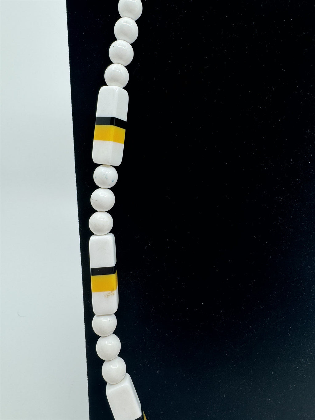 Vintage Costume Jewelry Necklace White Beads /w White/Black/Yellow Rectangular