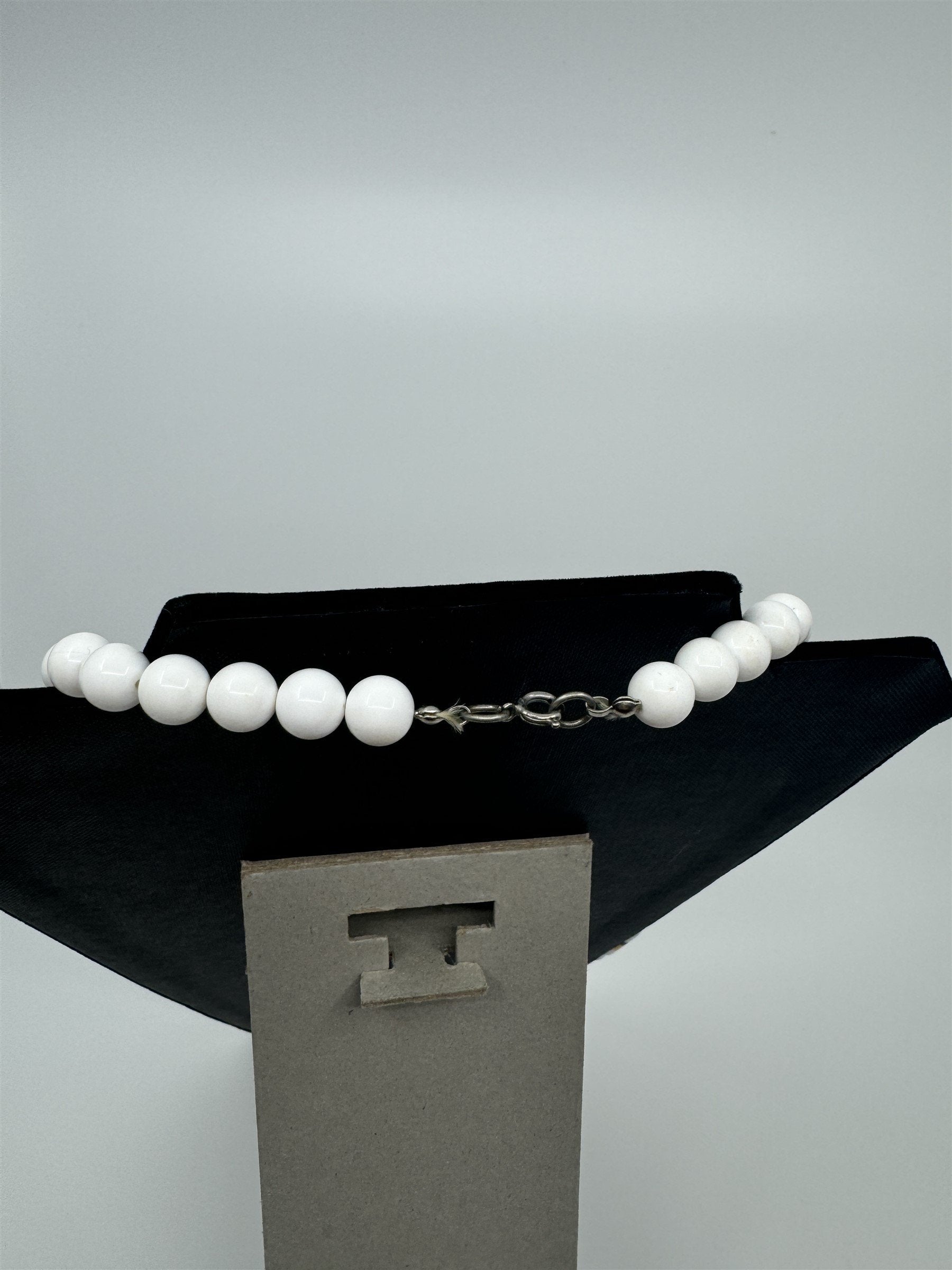 Vintage Costume Jewelry Necklace White Beads /w White/Black/Yellow Rectangular