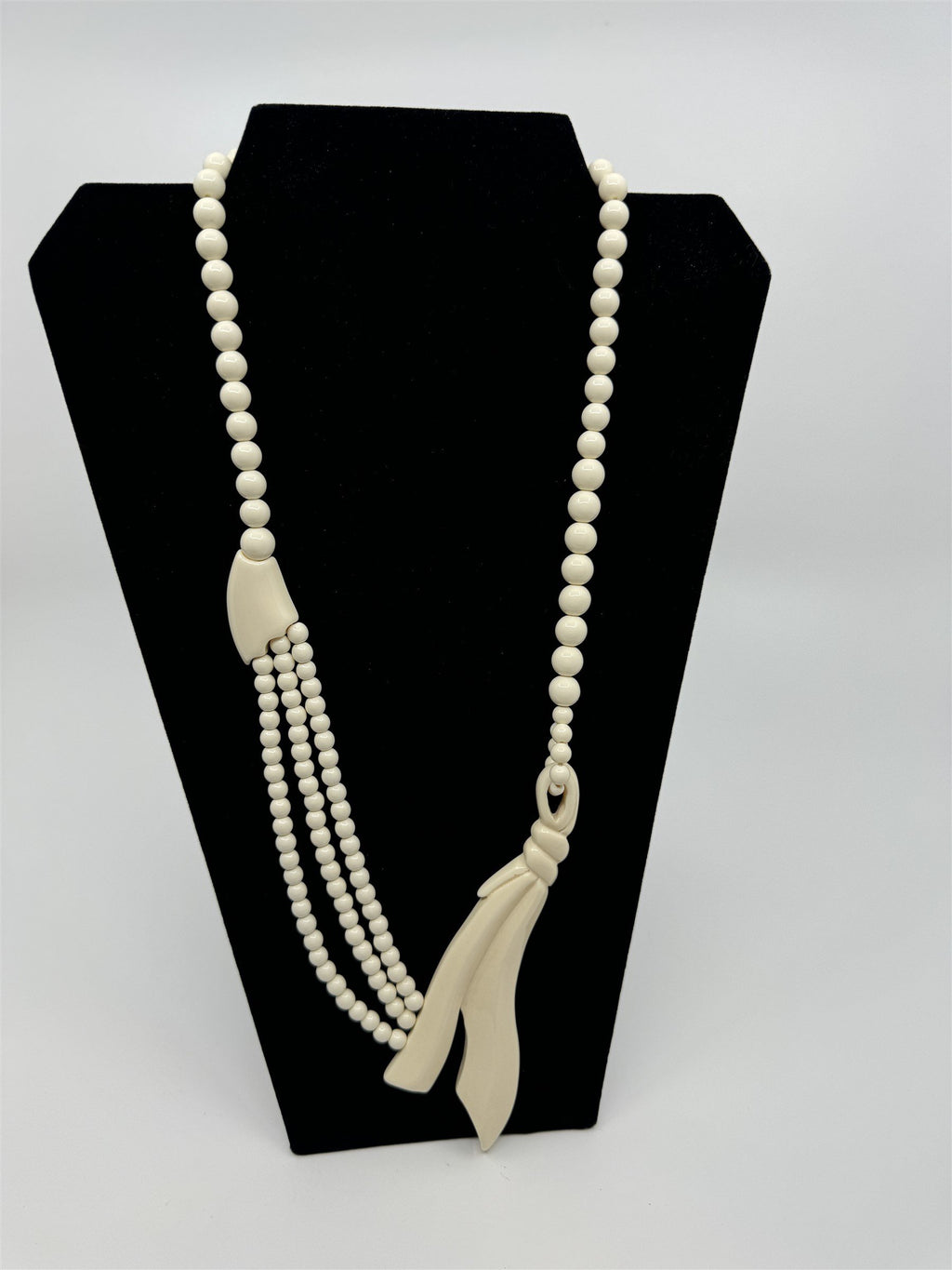 Vtg 1980s Rare Lucite Ribbon Multi-Strand Beaded Necklace Statement Jewelry