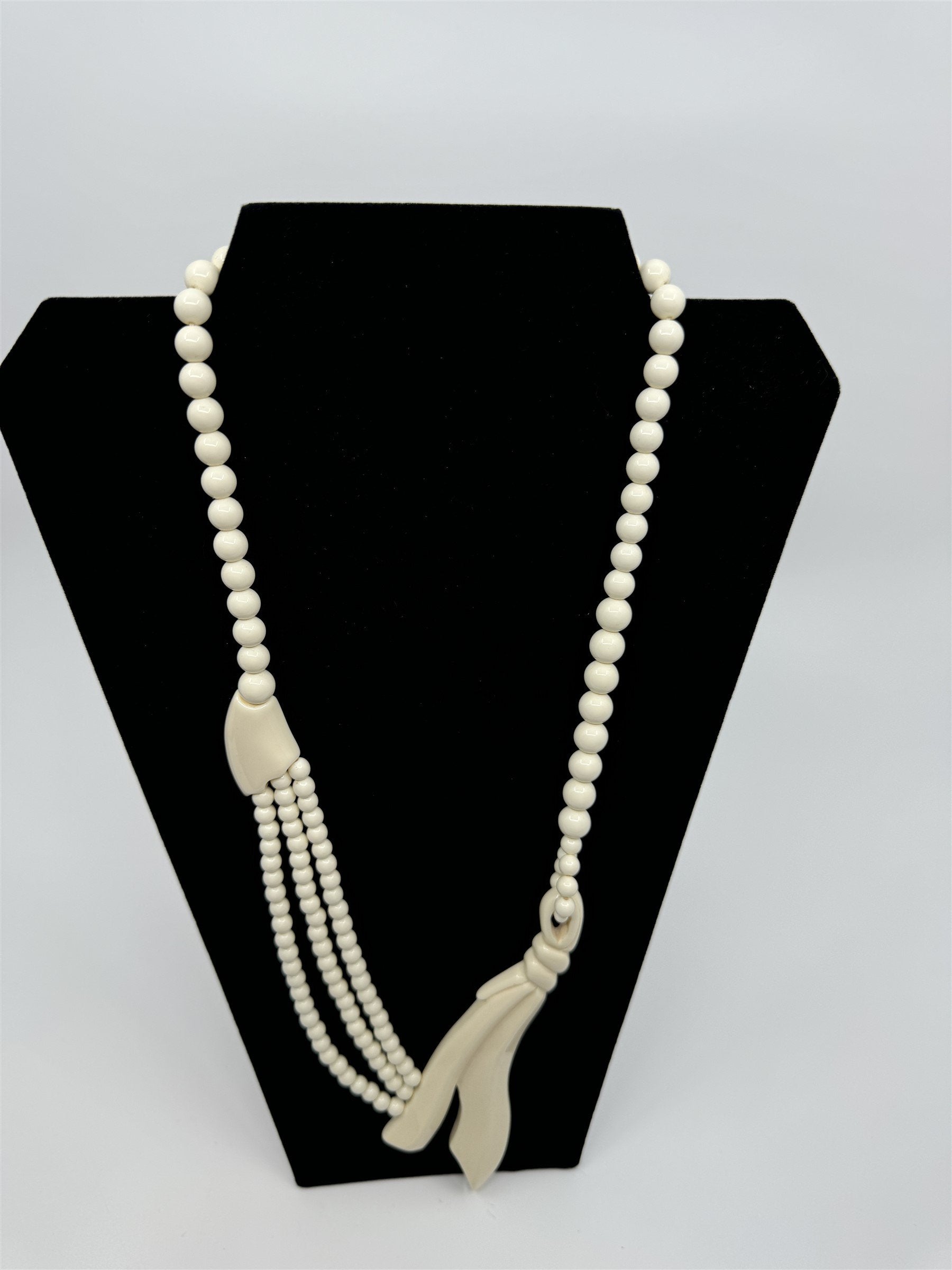 Vtg 1980s Rare Lucite Ribbon Multi-Strand Beaded Necklace Statement Jewelry