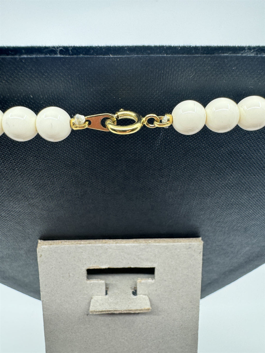 Vtg 1980s Rare Lucite Ribbon Multi-Strand Beaded Necklace Statement Jewelry