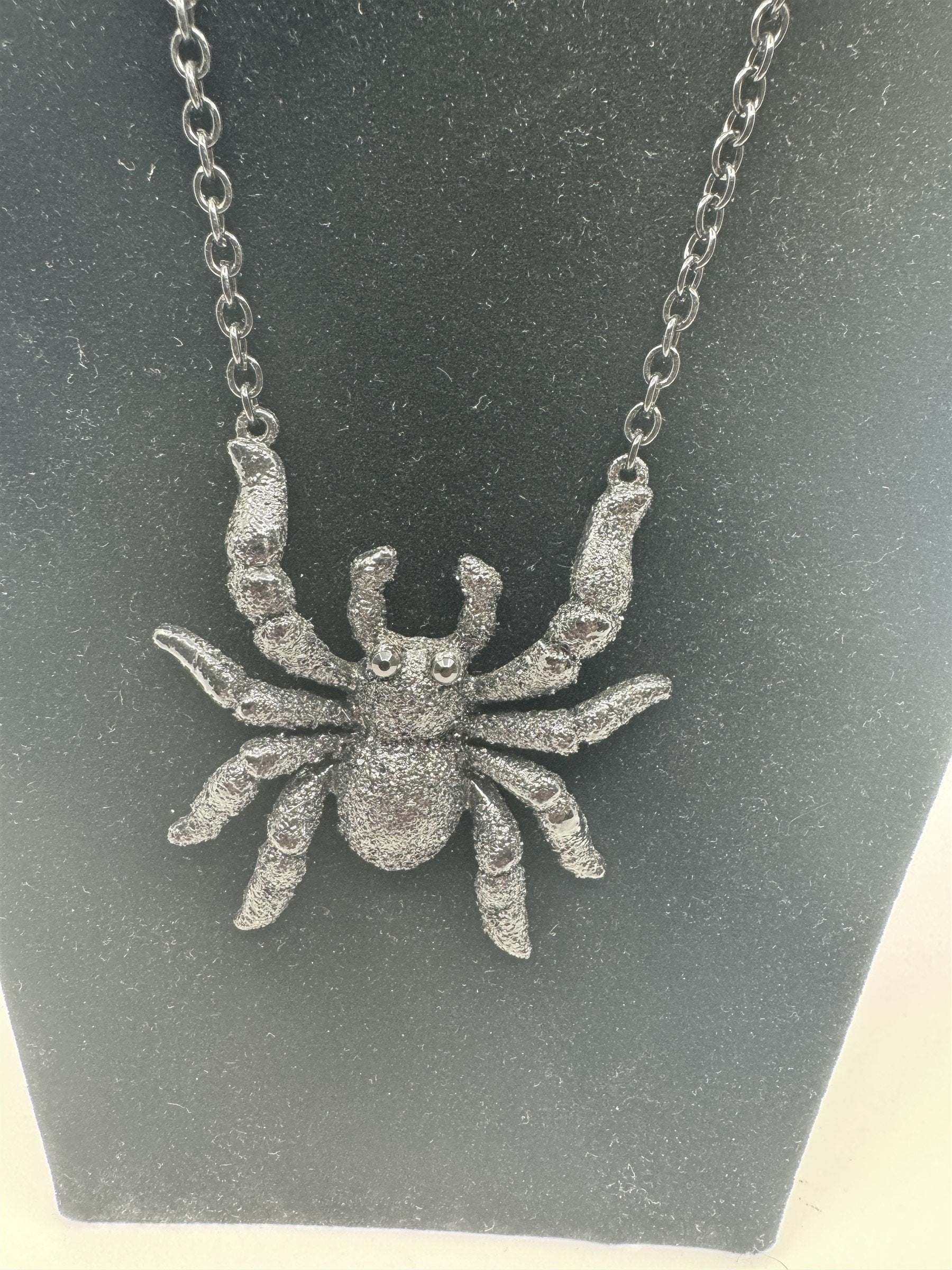Vintage Black Spider Necklace Costume Jewelry Halloween Necklace Eight-Legged