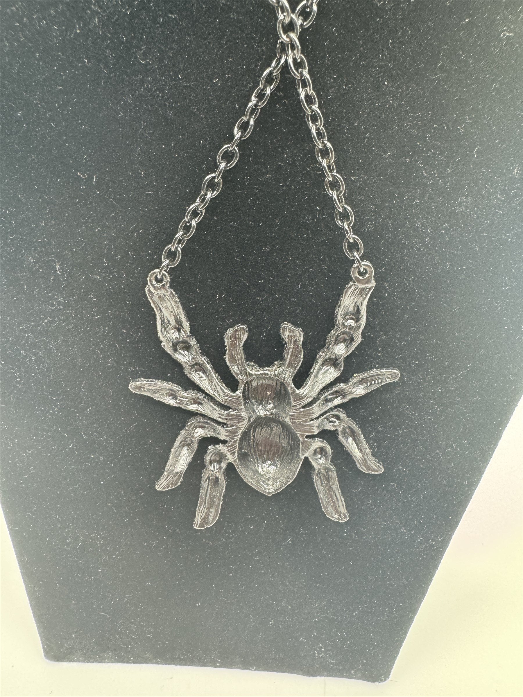 Vintage Black Spider Necklace Costume Jewelry Halloween Necklace Eight-Legged