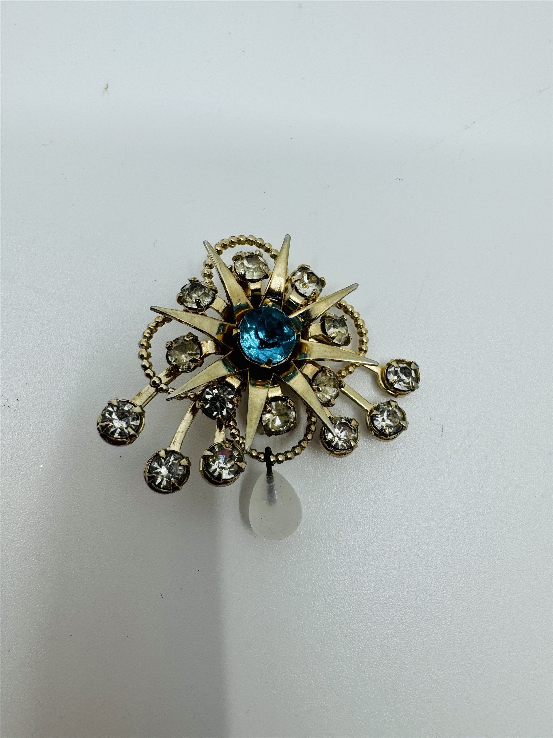 Vintage Flower Starburst Snowflake Brooch Blue Center Gem /w Rhinestones Crystal