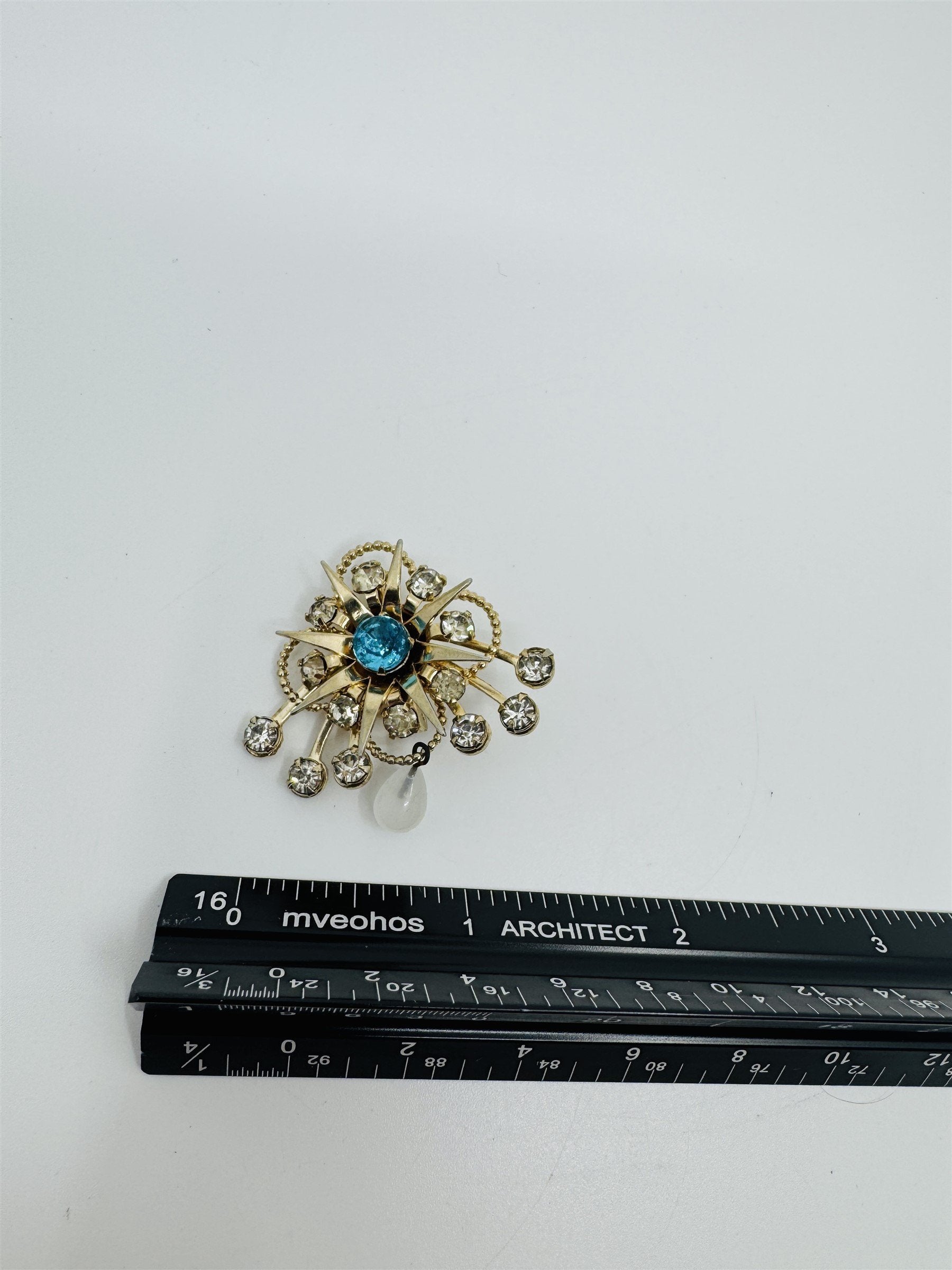 Vintage Flower Starburst Snowflake Brooch Blue Center Gem /w Rhinestones Crystal