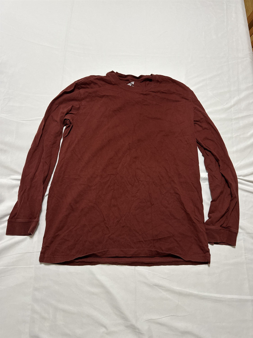 Duluth Trading Co Mens Longtail Long-Sleeve T-Shirt Dark Cocoa Large Slim *HOLE*