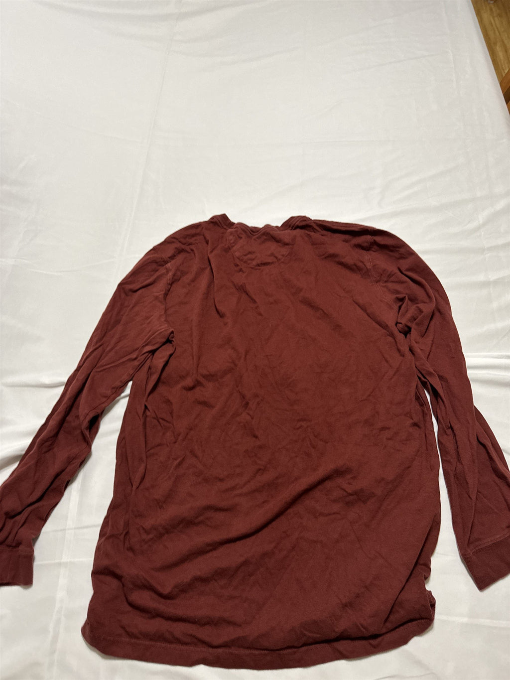 Duluth Trading Co Mens Longtail Long-Sleeve T-Shirt Dark Cocoa Large Slim *HOLE*