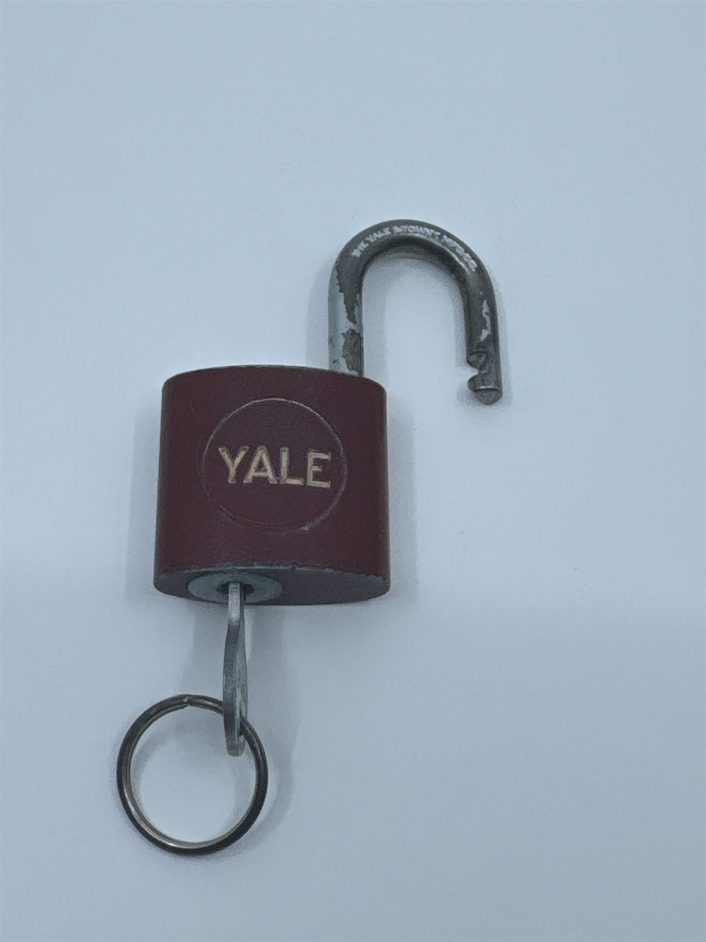 Vintage Yale & Towne Red Lock Padlock /w Working Key USA Hardened 2-1/2"