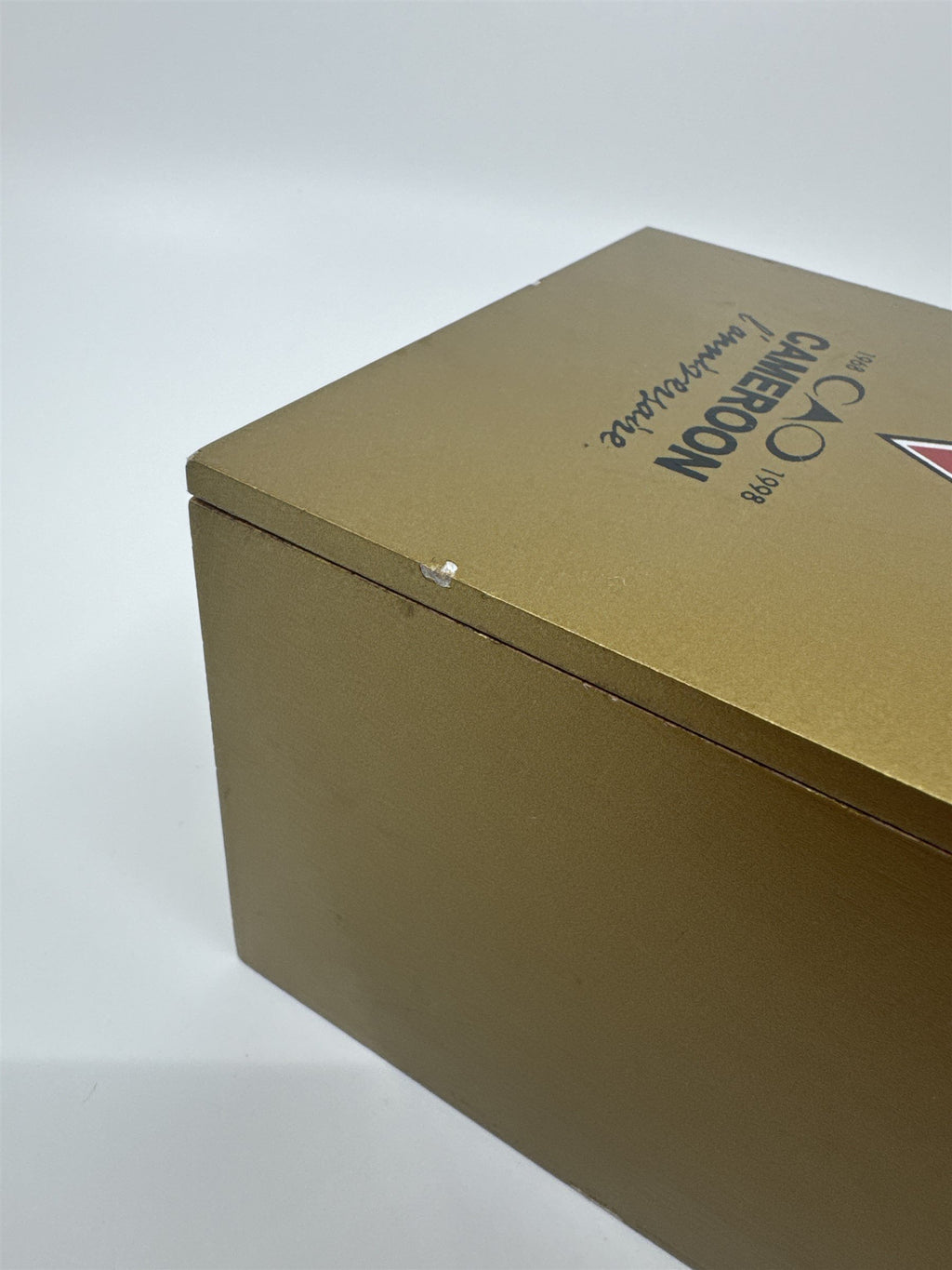 1968 CAO 1998 Cameroon L'anniversaire Wooden Cigar Box for 20 Cigars Nicaragua