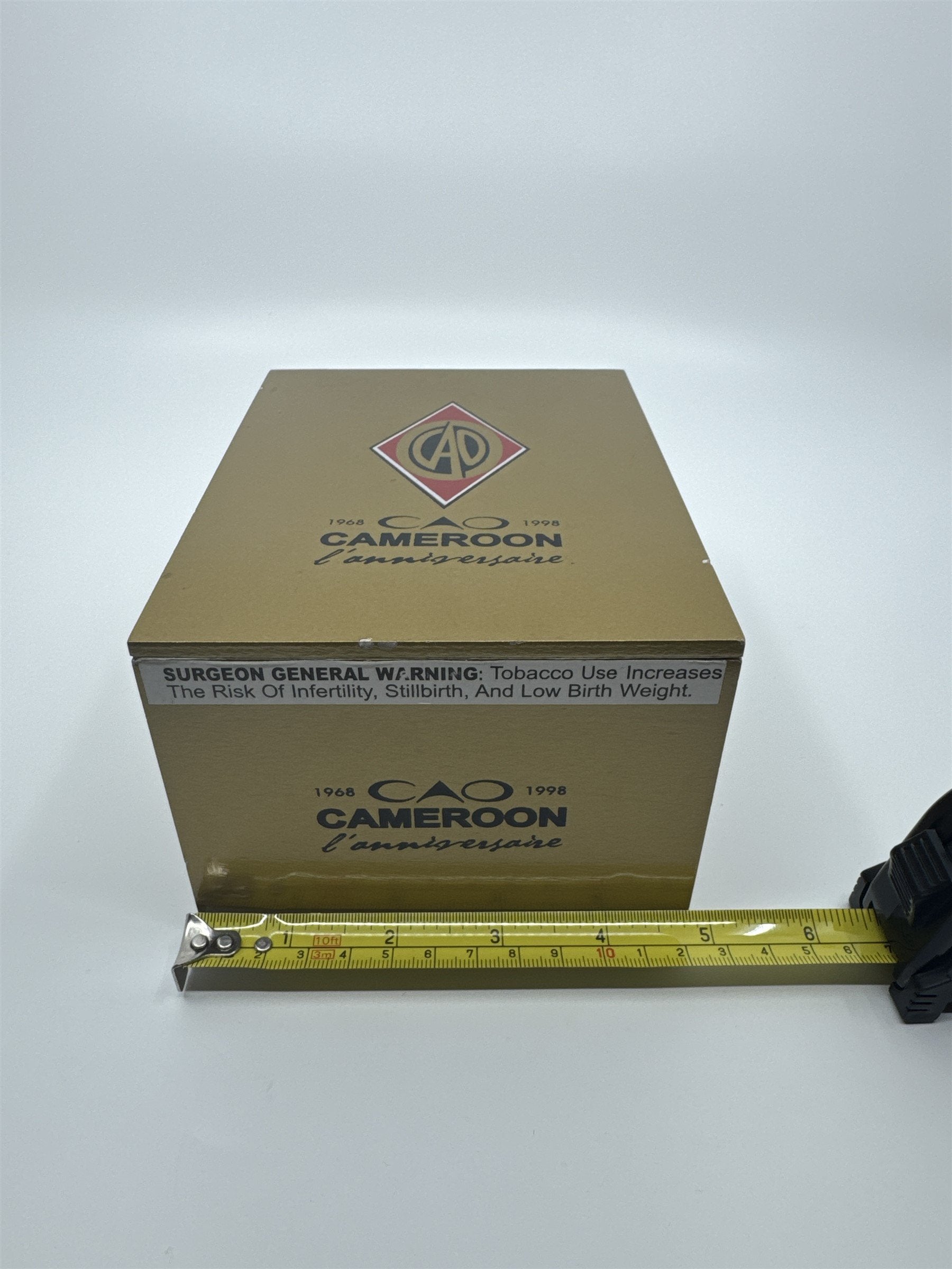 1968 CAO 1998 Cameroon L'anniversaire Wooden Cigar Box for 20 Cigars Nicaragua