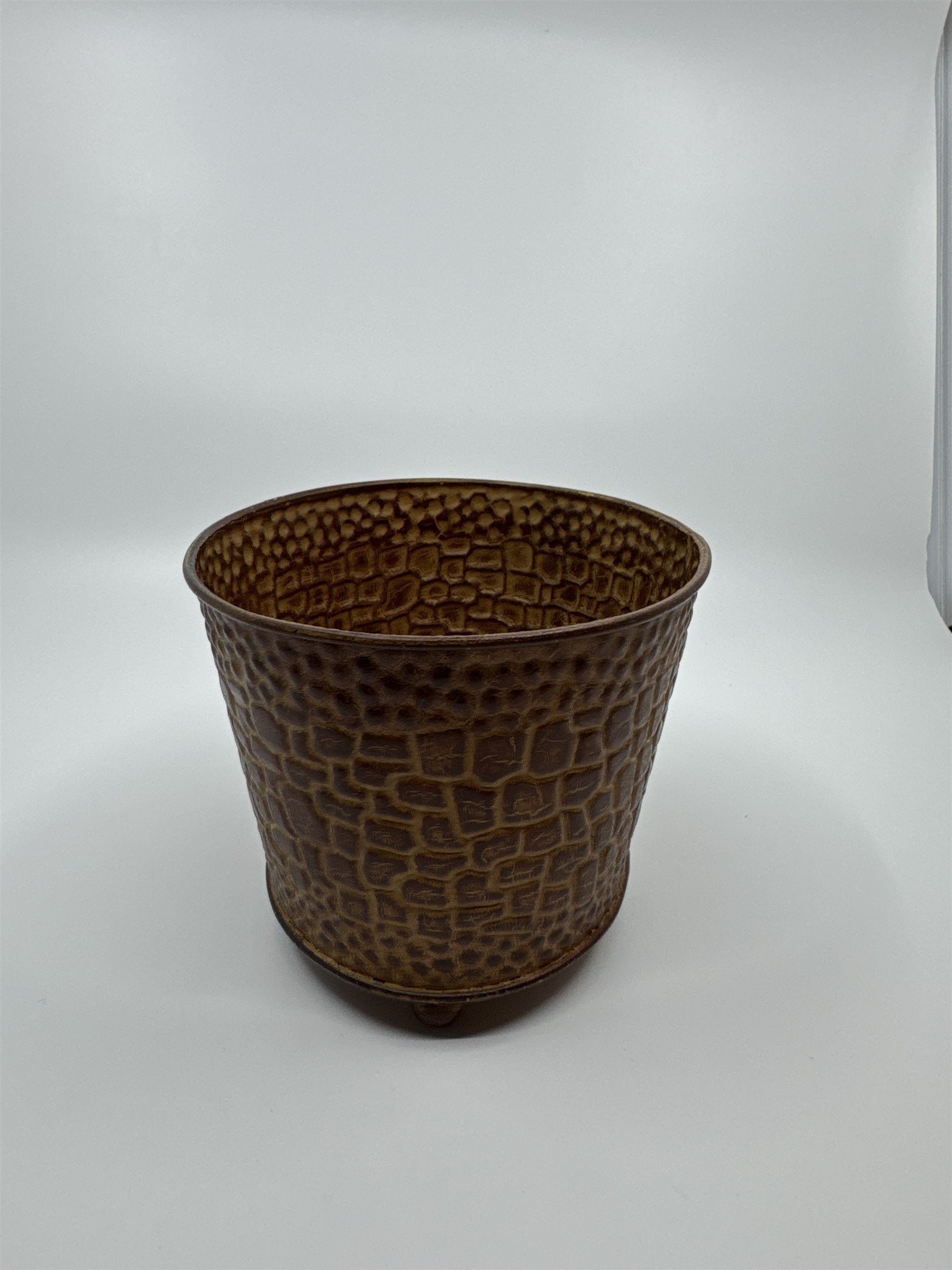 Vintage Home Interiors Crocodile Alligator Safari Texture Tan Metal Basket Rare