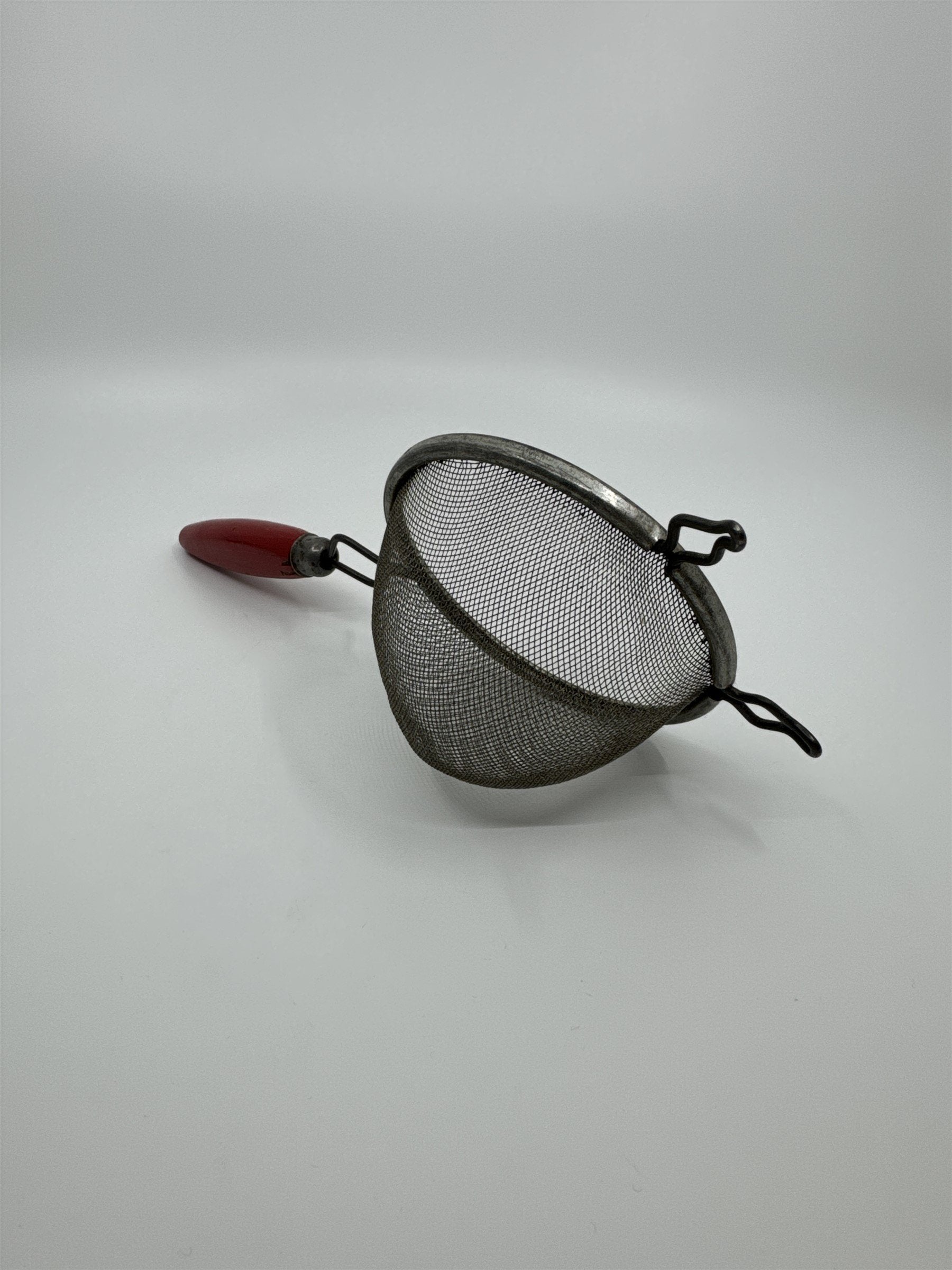 Vintage Strong Wire Mesh Strainer Hand Sifter A&J AJAX Red Wood Handle USA Made