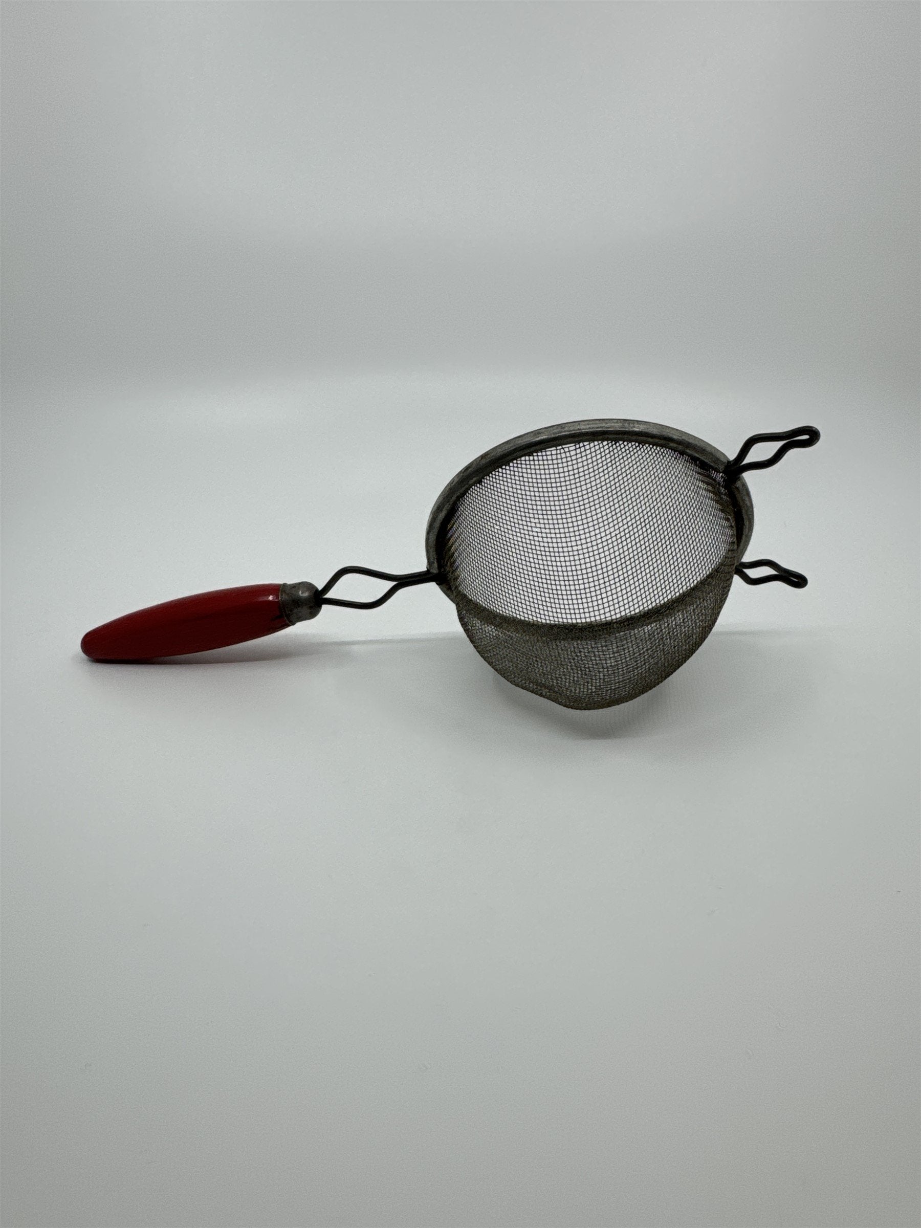 Vintage Strong Wire Mesh Strainer Hand Sifter A&J AJAX Red Wood Handle USA Made
