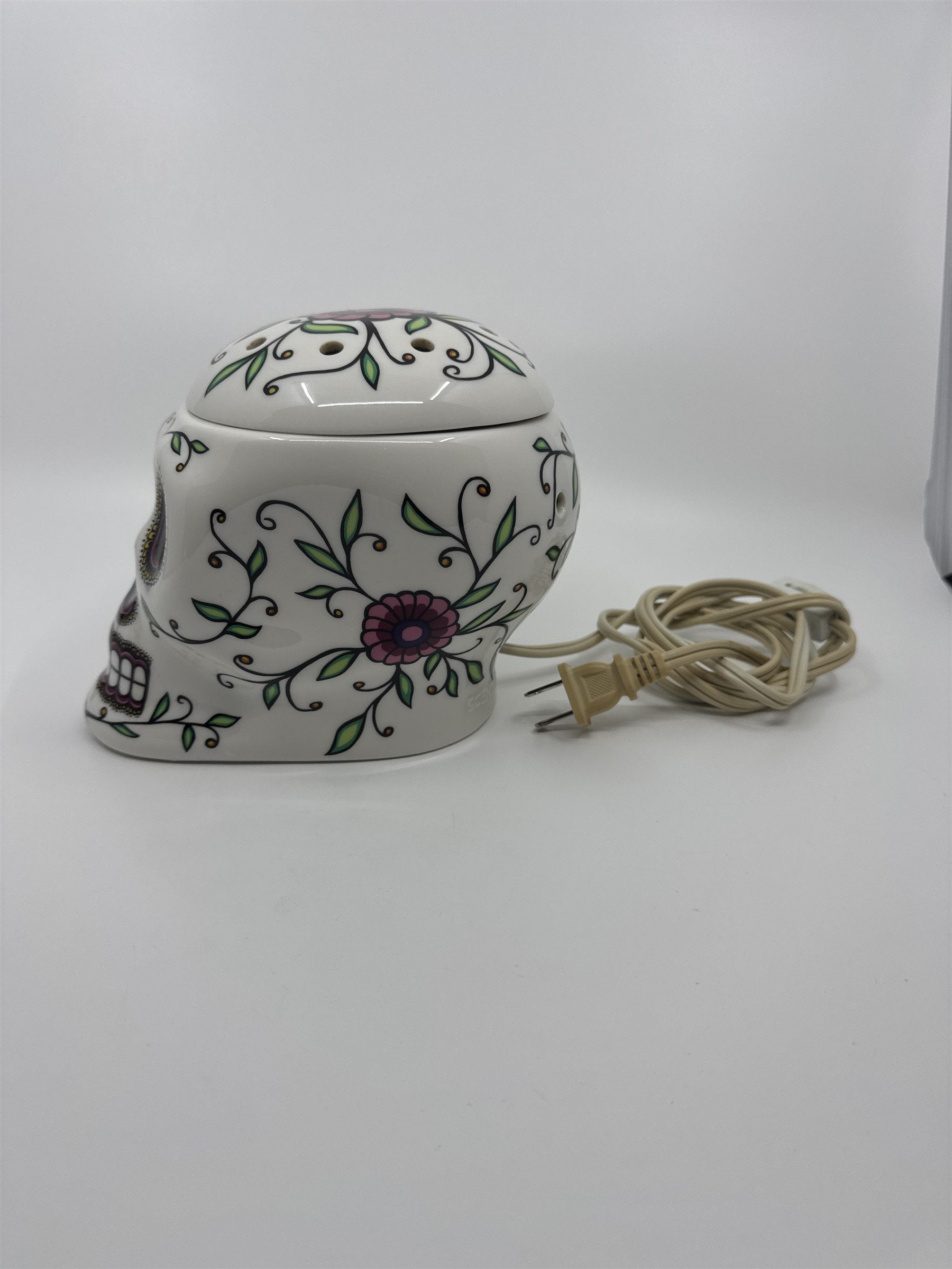 Scentsy Skull Calavera Sugar Skull Day of the Dead Wax Warmer WORKING