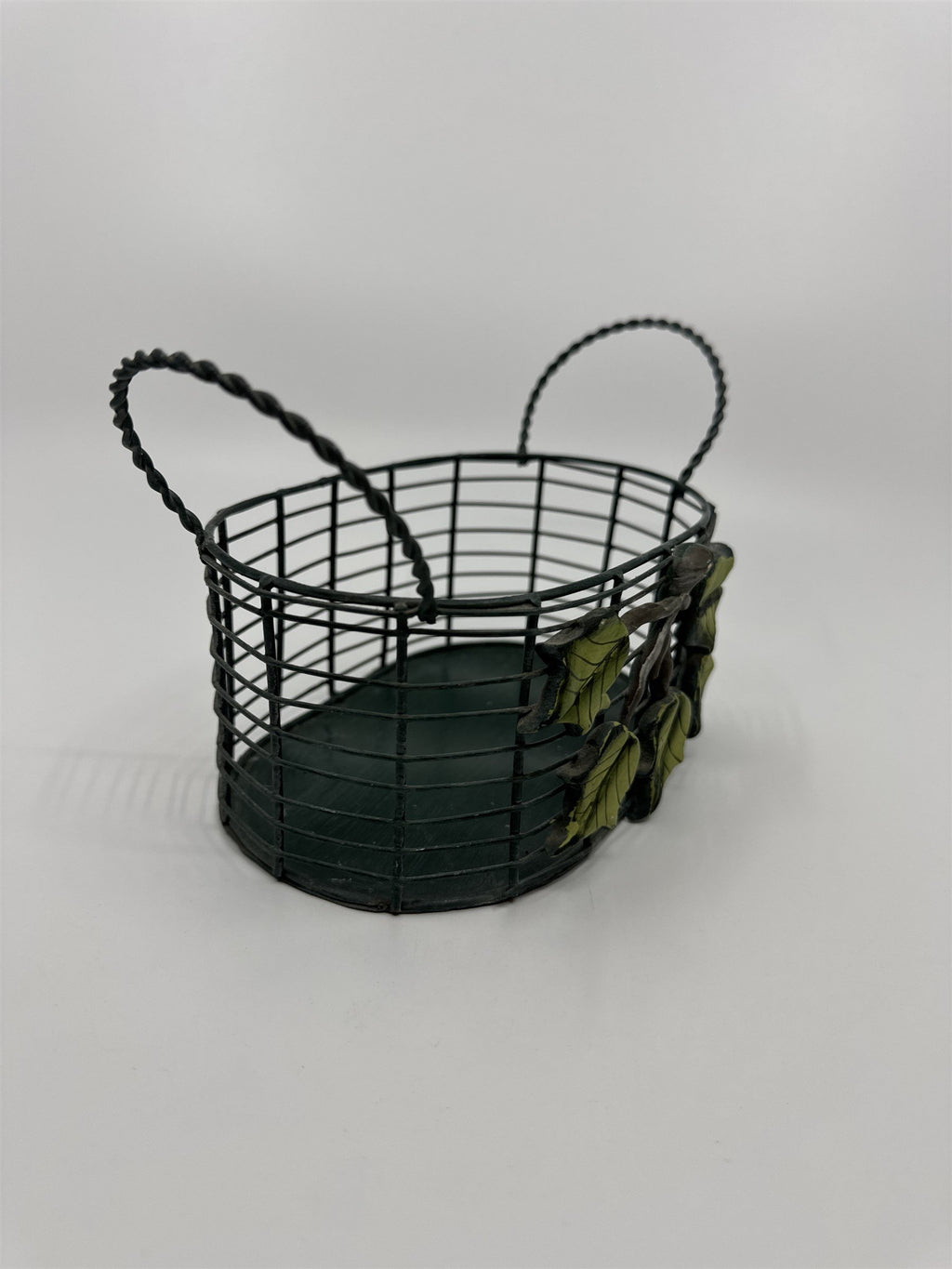 Vintage 7" Green Metal Wire Basket /w Handles and Leaves Vines Pattern