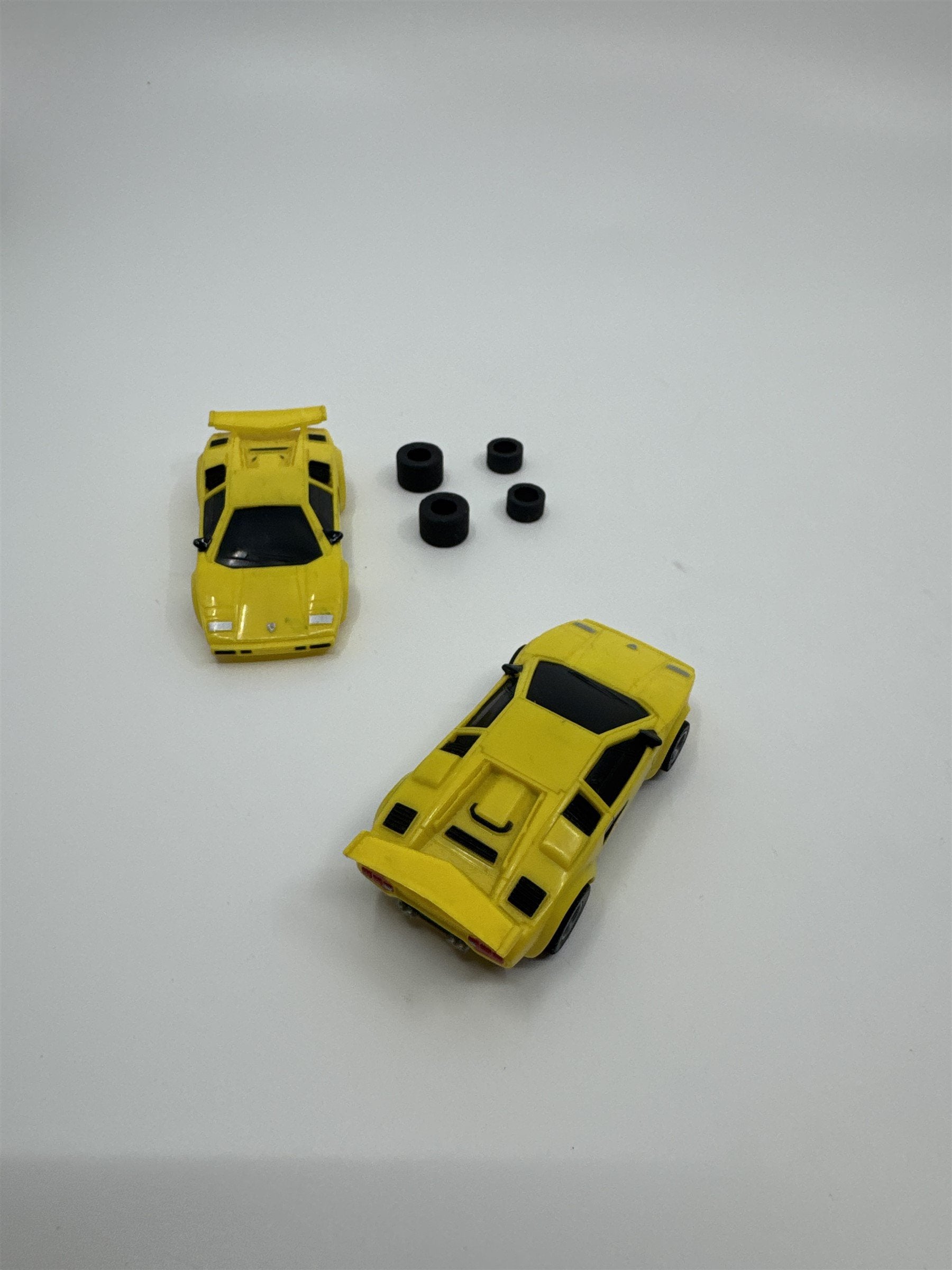 Vintage 80s Life-Like Racing NASCAR H.O. Fast Trackers Yellow Lamborghini /w Kit