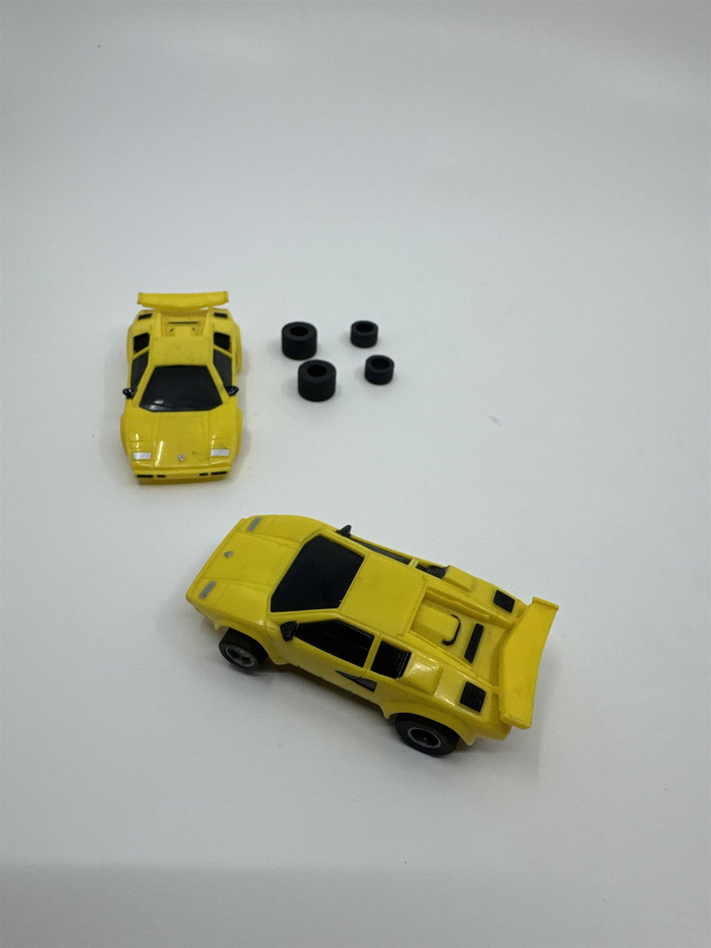 Vintage 80s Life-Like Racing NASCAR H.O. Fast Trackers Yellow Lamborghini /w Kit
