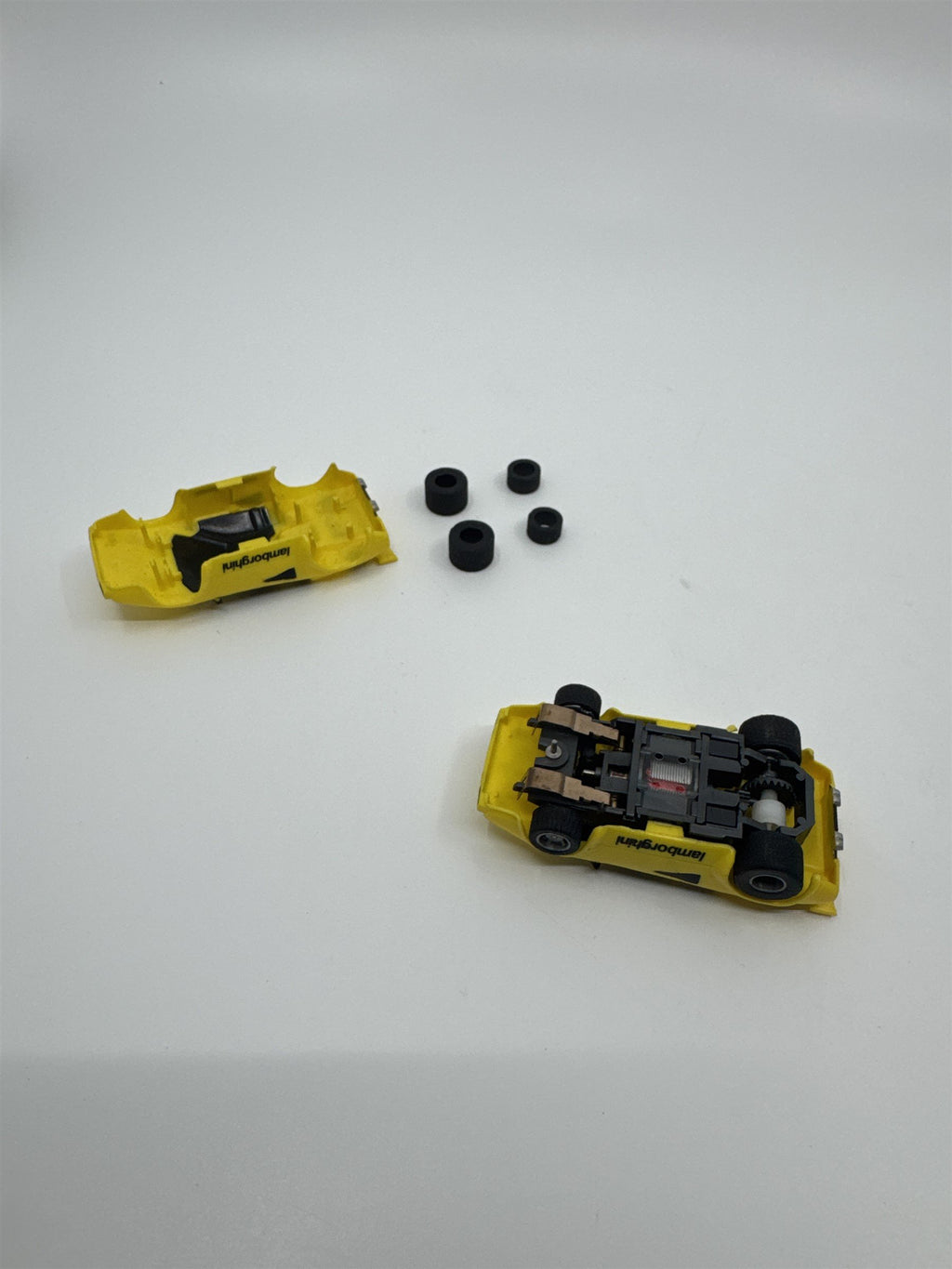 Vintage 80s Life-Like Racing NASCAR H.O. Fast Trackers Yellow Lamborghini /w Kit