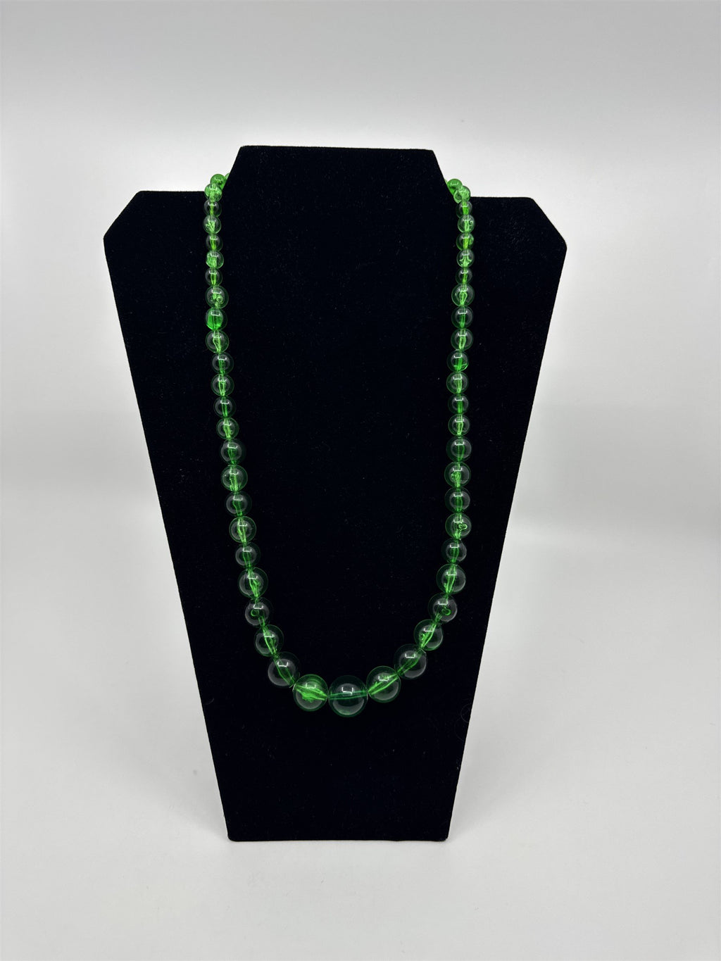 Vintage Green Hard Plastic Lucite? Beaded Necklace Barrel Clasp 24" Strand