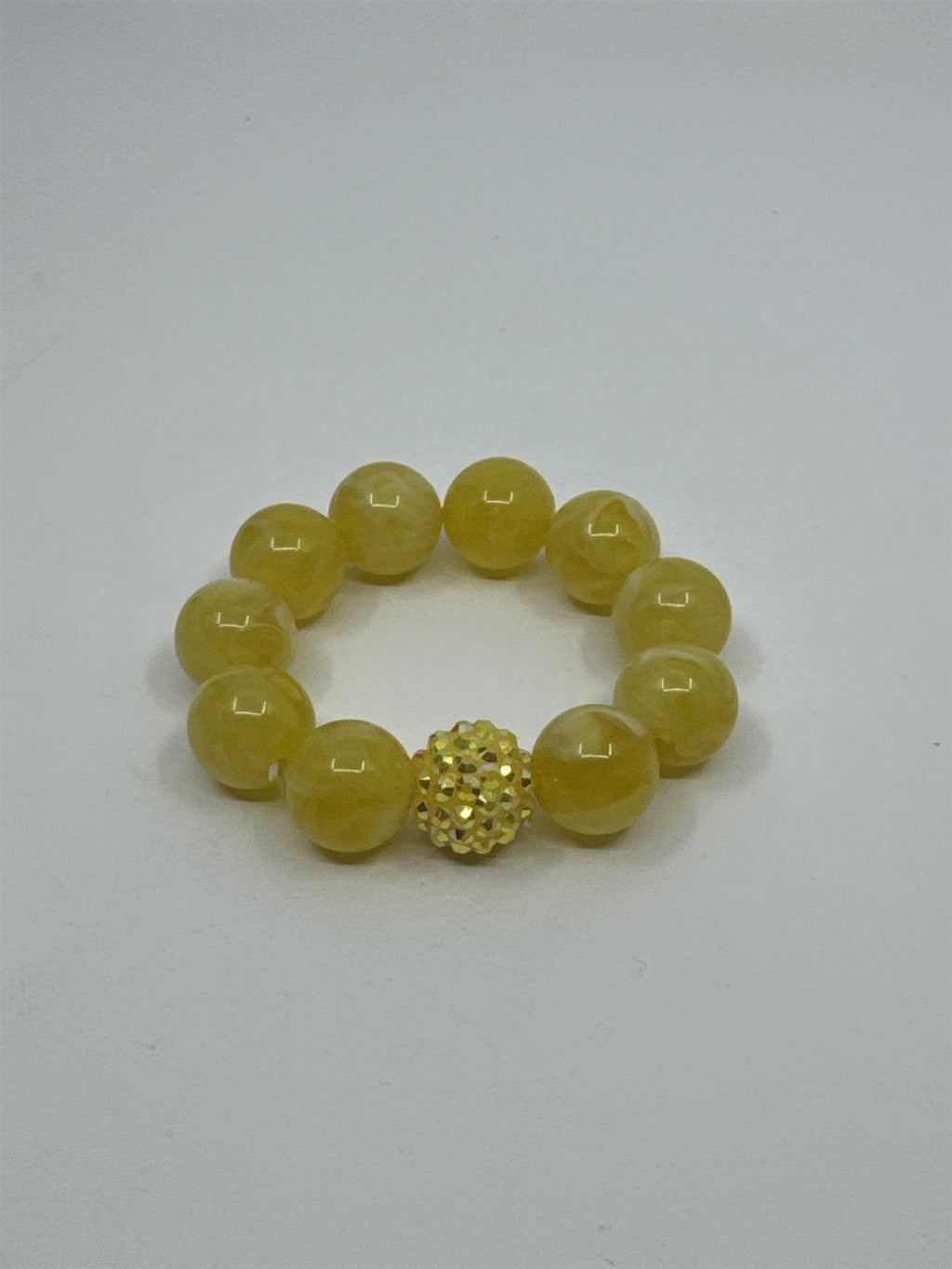 Vintage Yellow and White Marbled Hard Plastic Lucite? Beaded Bracelet Shiny Ball