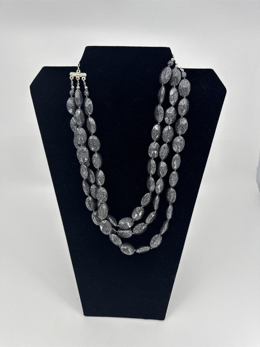 Vintage Grey Faux Stone Sparkle Glitter Necklace /w Three Strands Unsigned