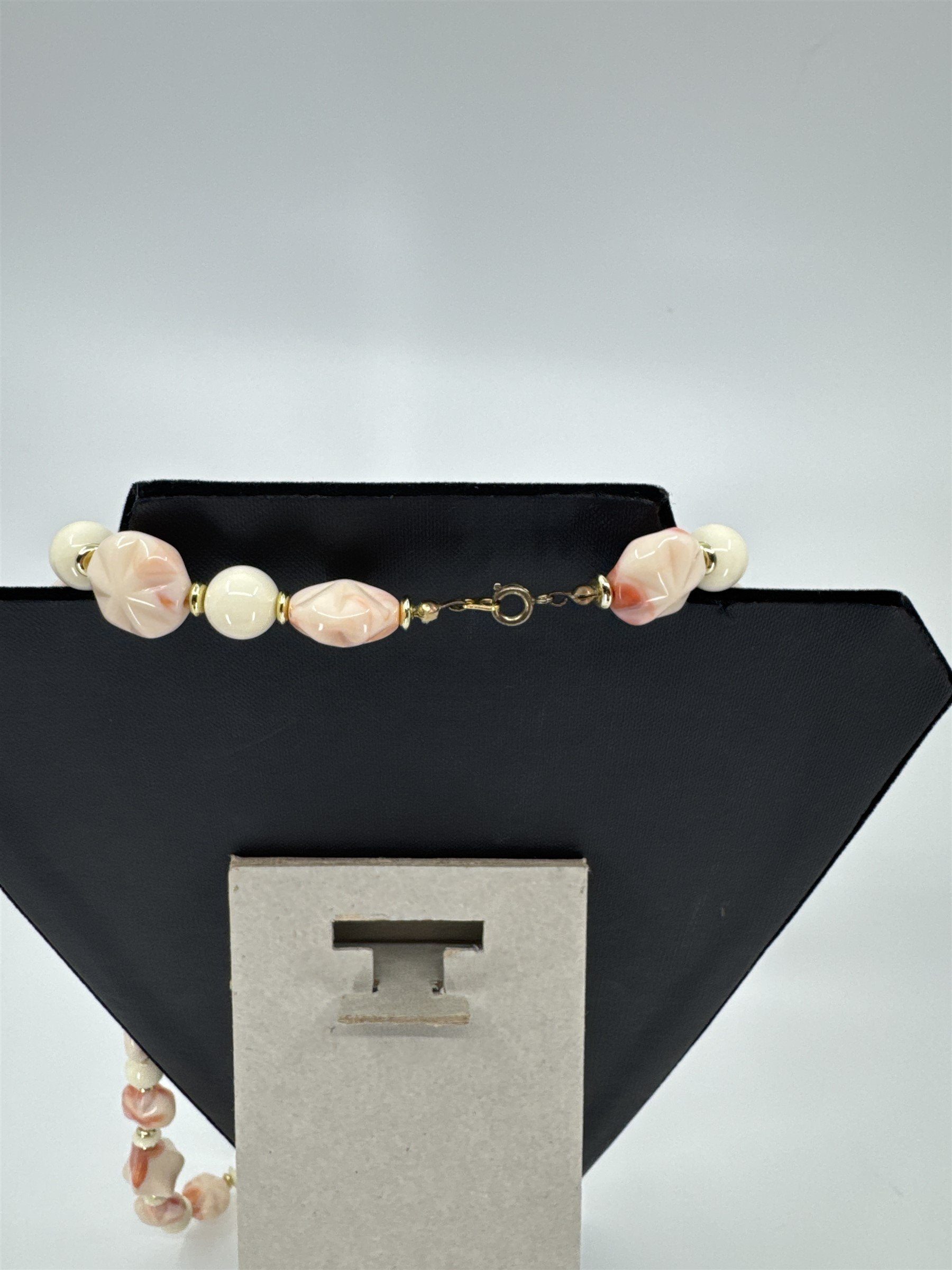 Vintage Pink and Cream Colored Beaded Necklace w Swirl Shell Pattern Beads Resin