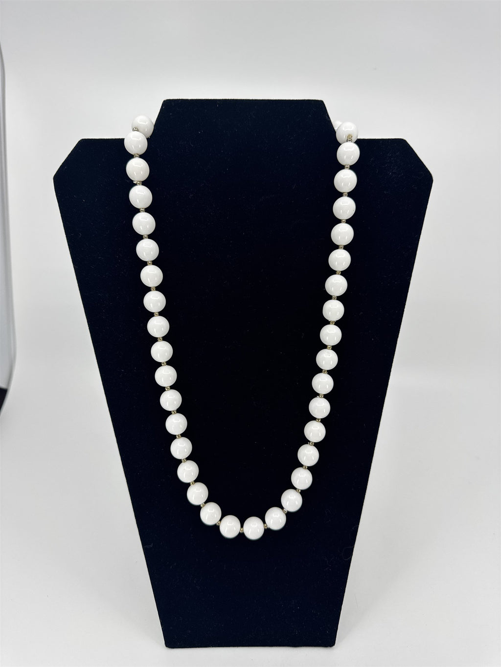 Vintage White Hard Resin Beaded Necklace /w Silver Tone Separator Beads