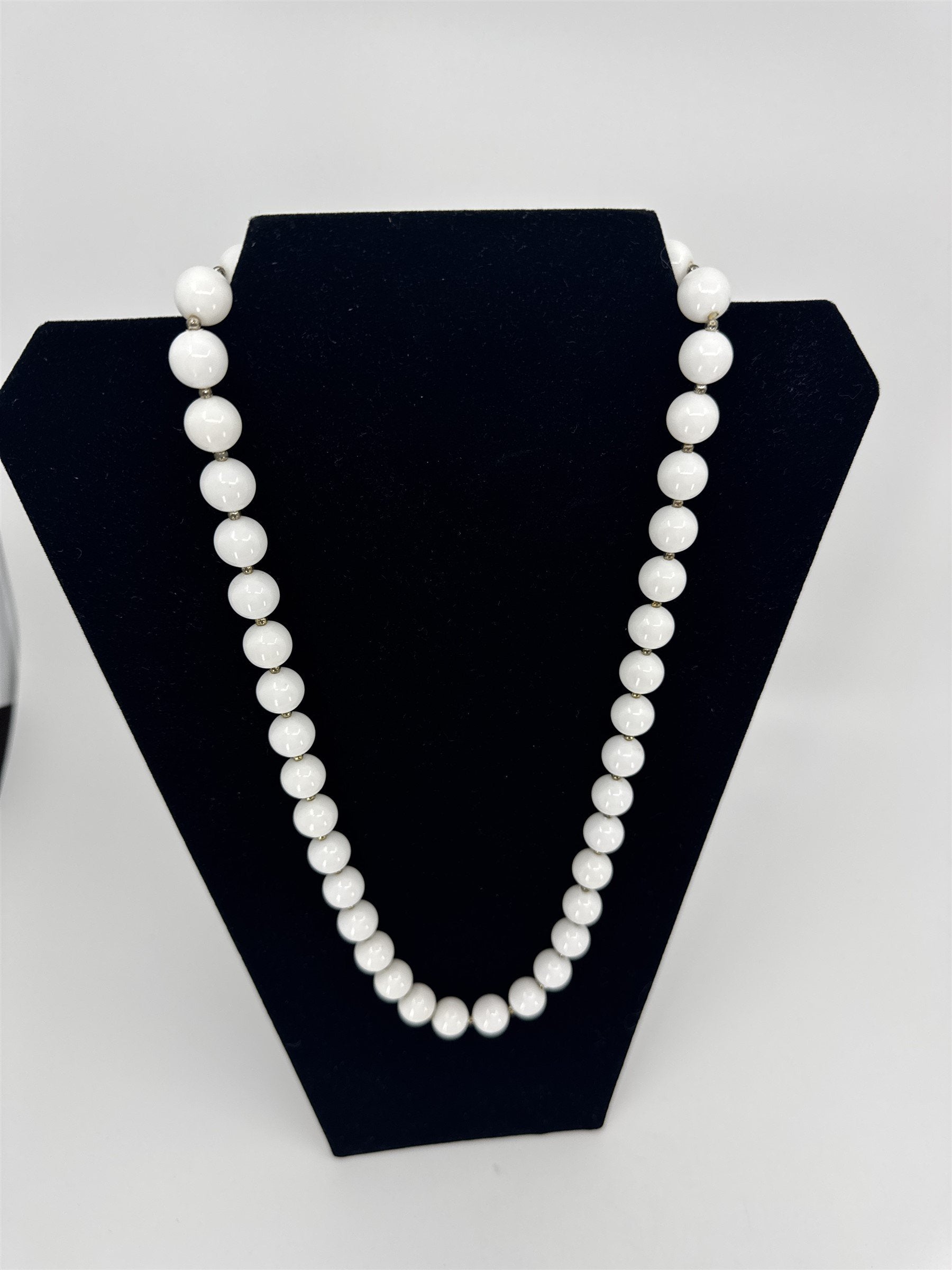 Vintage White Hard Resin Beaded Necklace /w Silver Tone Separator Beads