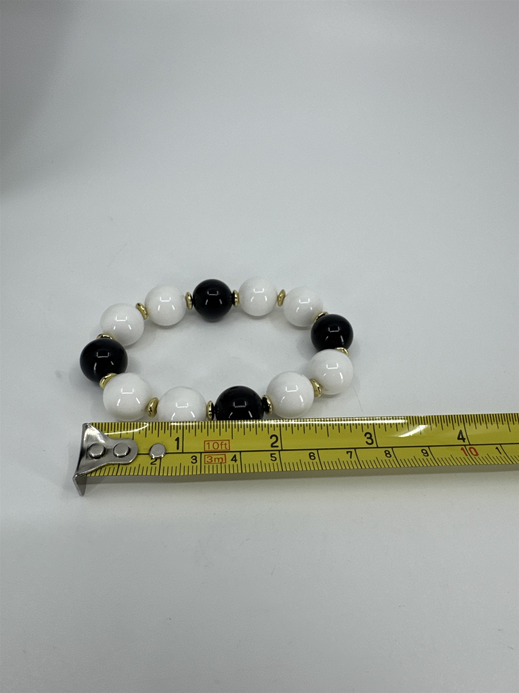 Vintage Black and White Beaded Hard Plastic Acrylic Resin Bracelet Womens