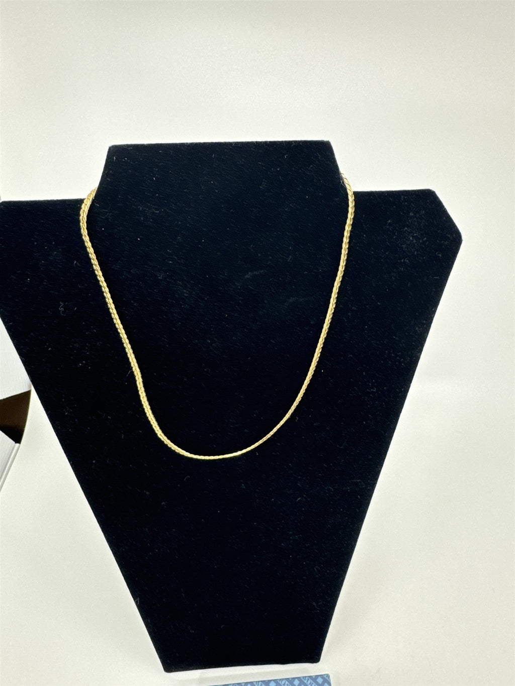 Vintage Gold Toned Avon Necklace Chain Rope Womens Necklace With Box