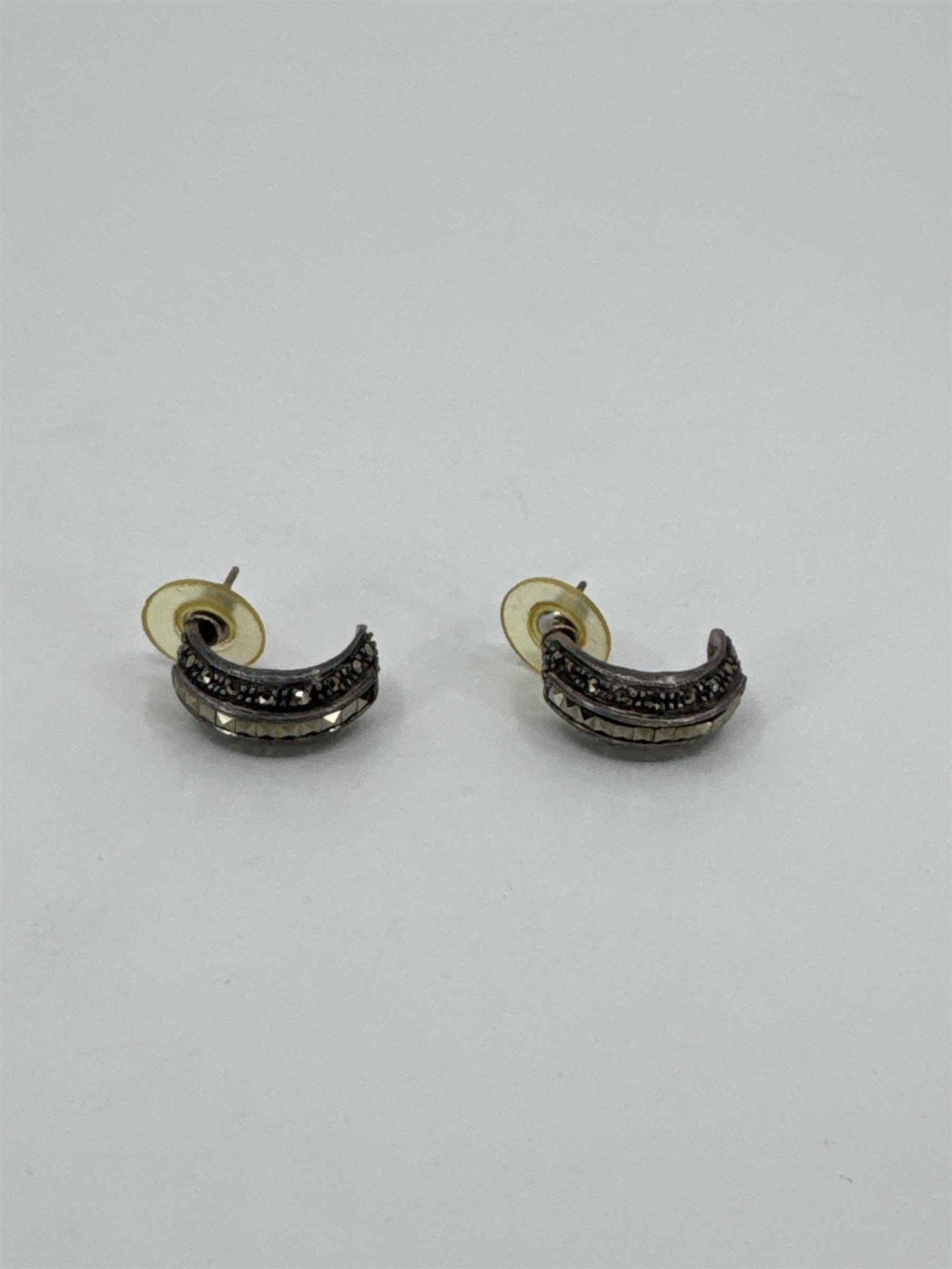 Vintage Silver Tone Sparking Gold Shining Retro Pin Earrings Costume Jewelry